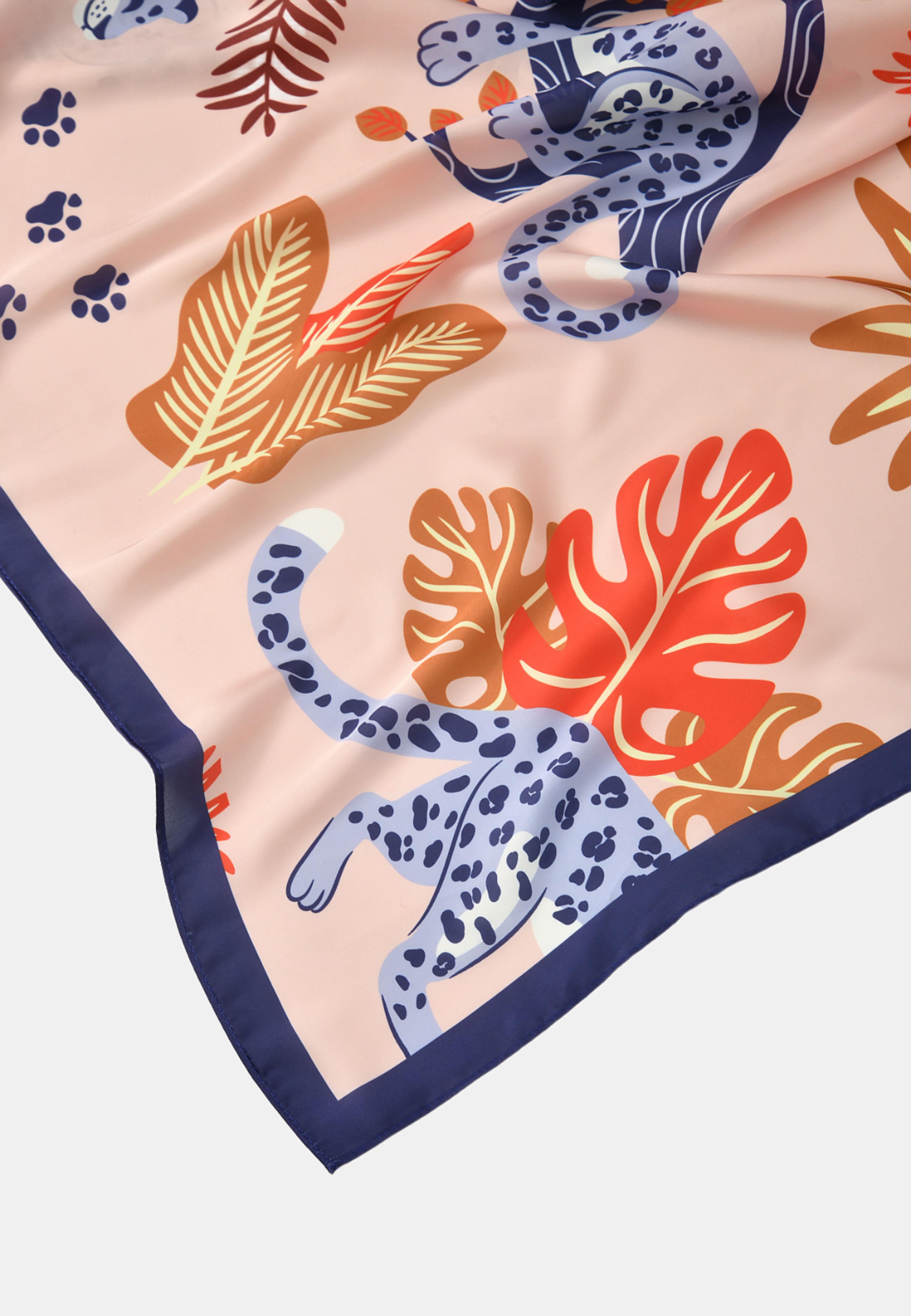 Scarf SIV, från Å WOMAN, i färgen Light Pink. Klicka för att öppna bilden i stort format