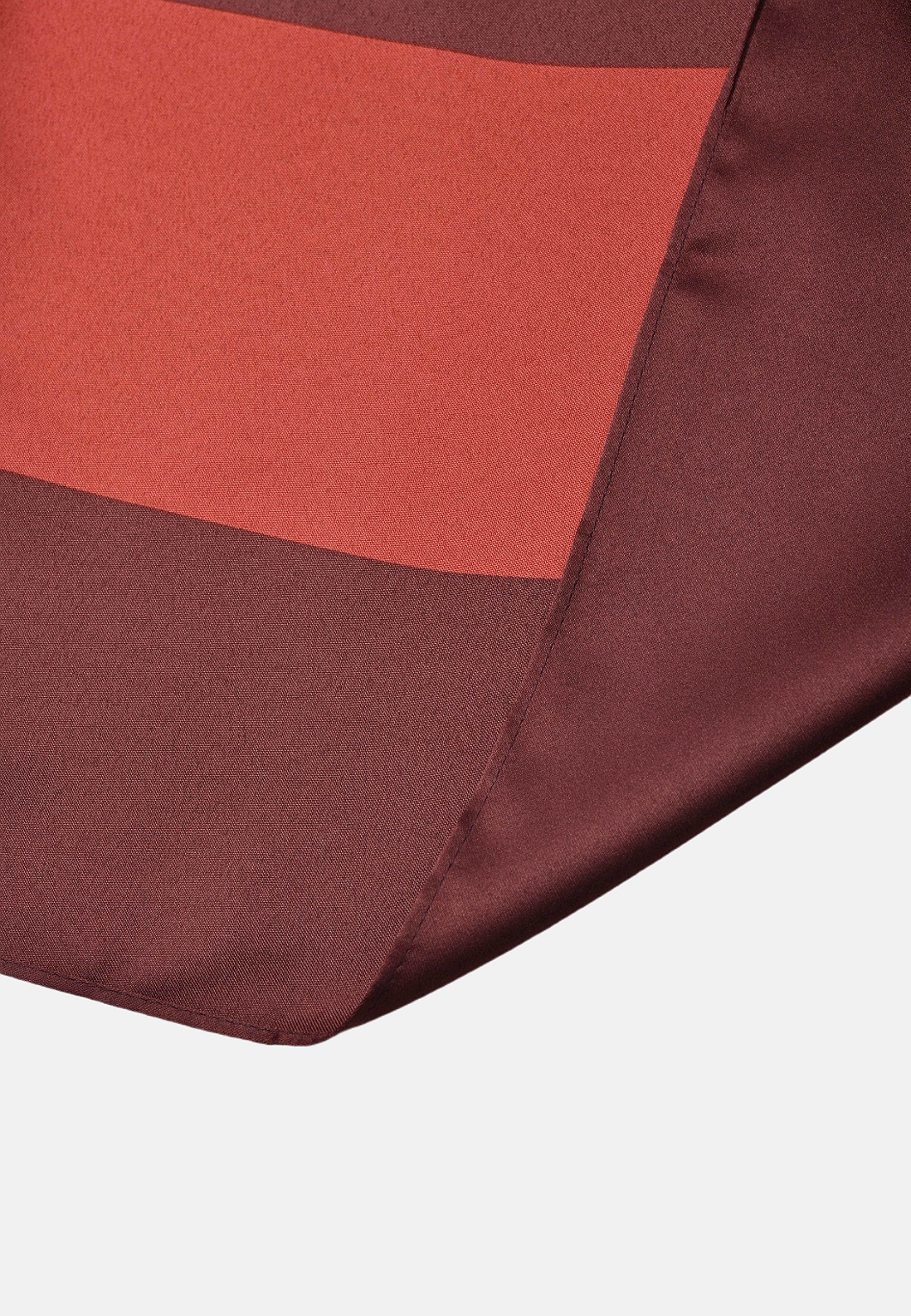 Scarf MONA, från Wera, i färgen Red Print. Klicka för att öppna bilden i stort format