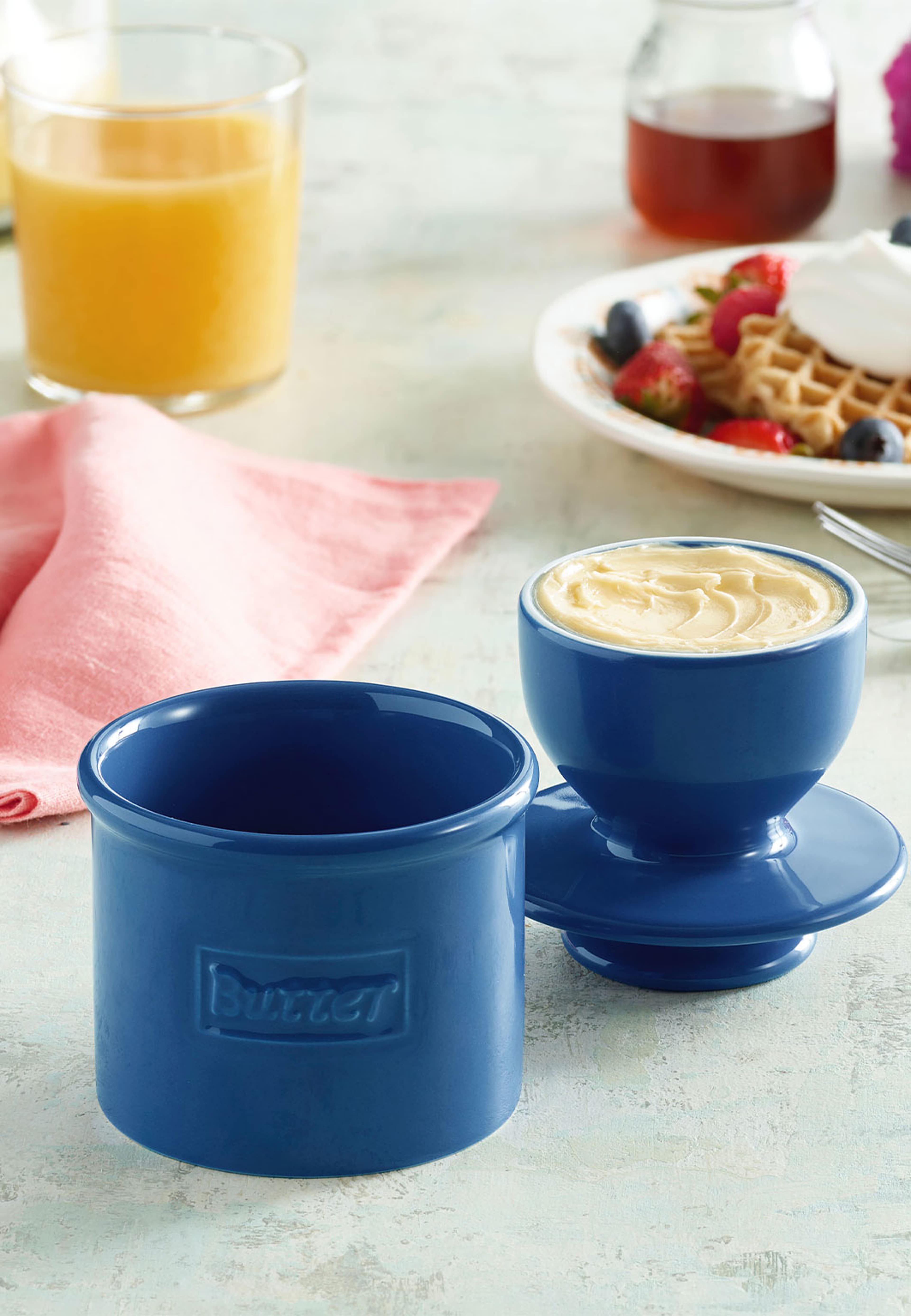 Butter Bell® Crock Retro Café Royal Blue, från BUTTER BELL, i färgen Royal Blue. Klicka för att öppna bilden i stort format