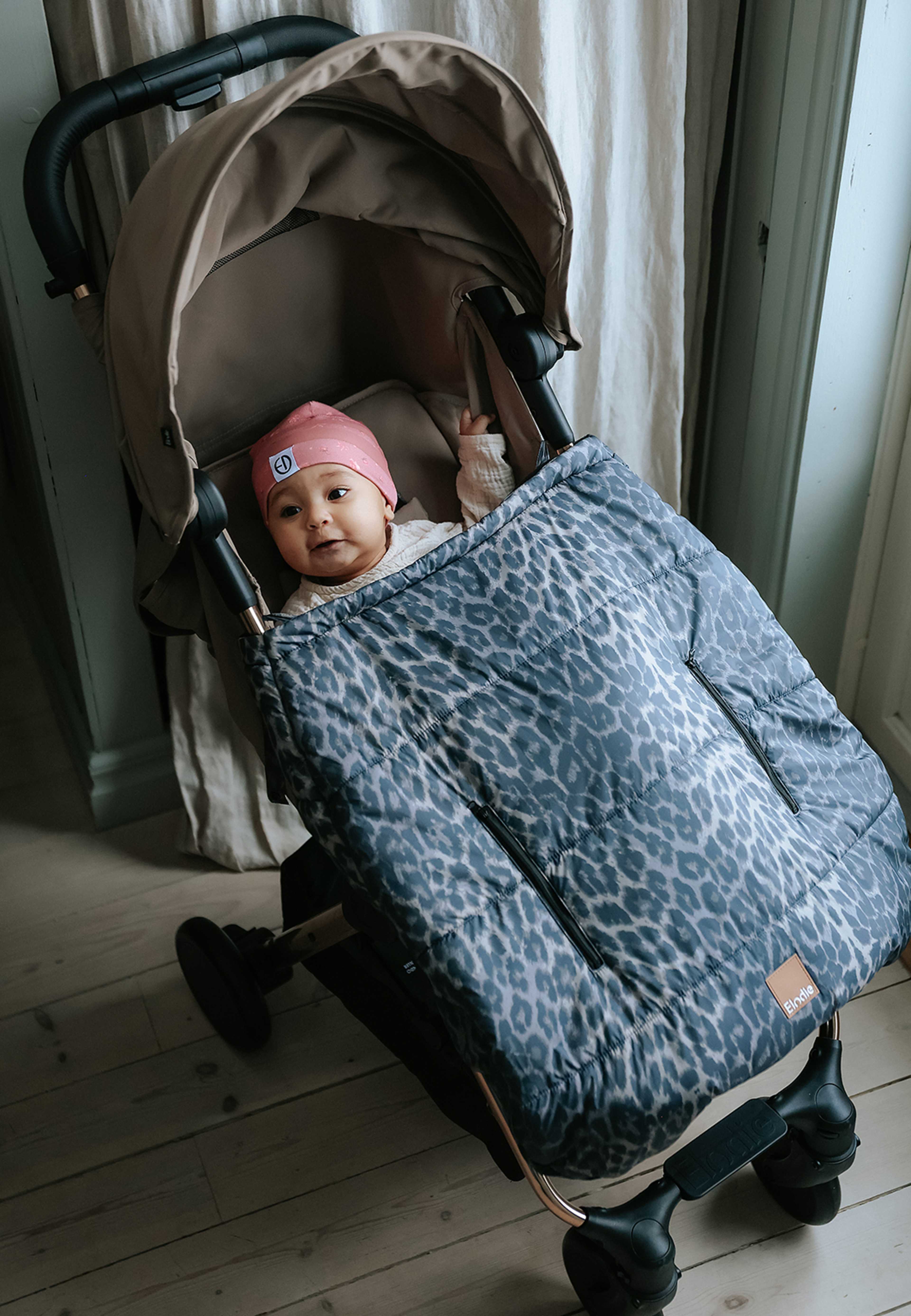 Vintermössa Pink Petit River Rose 0-6 mån, från Elodie Details, i färgen Pink Petit River Rose. Klicka för att öppna bilden i stort format