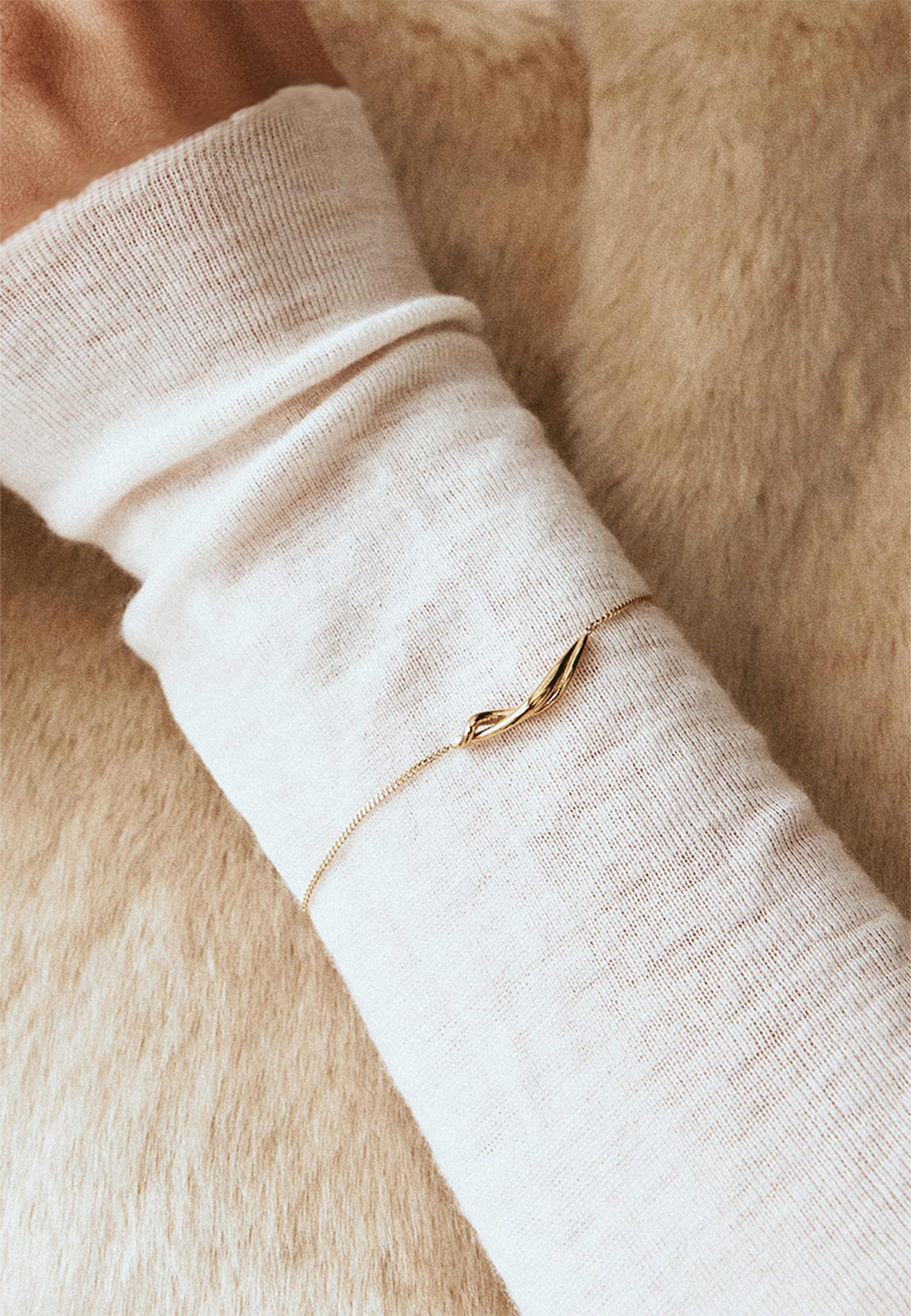 Nouveau Bracelet Gold, från Edblad, i färgen Gold. Klicka för att öppna bilden i stort format
