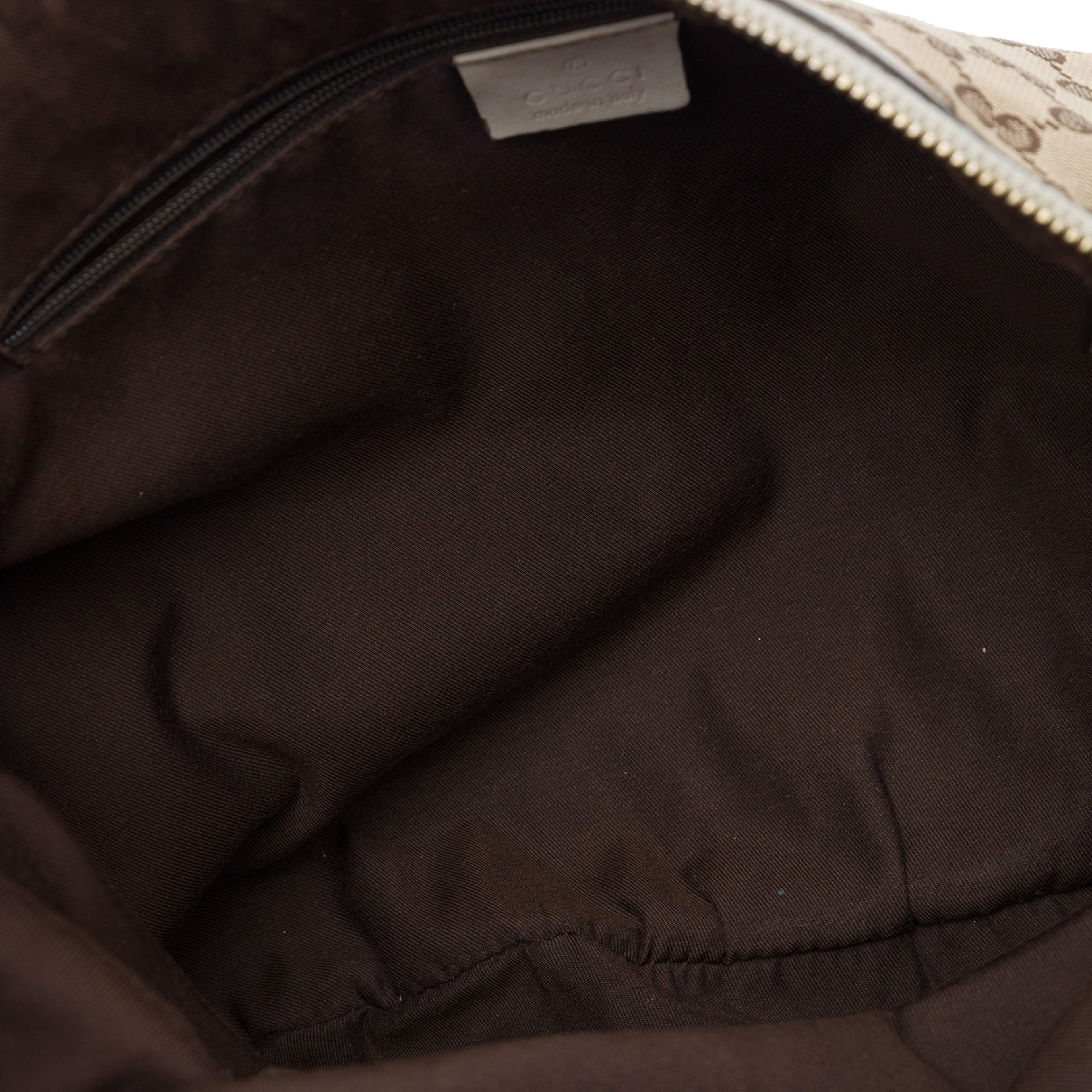 Gucci Gg Canvas Abbey D Ring Crossbody, från Luxclusif, i färgen beige. Klicka för att öppna bilden i stort format