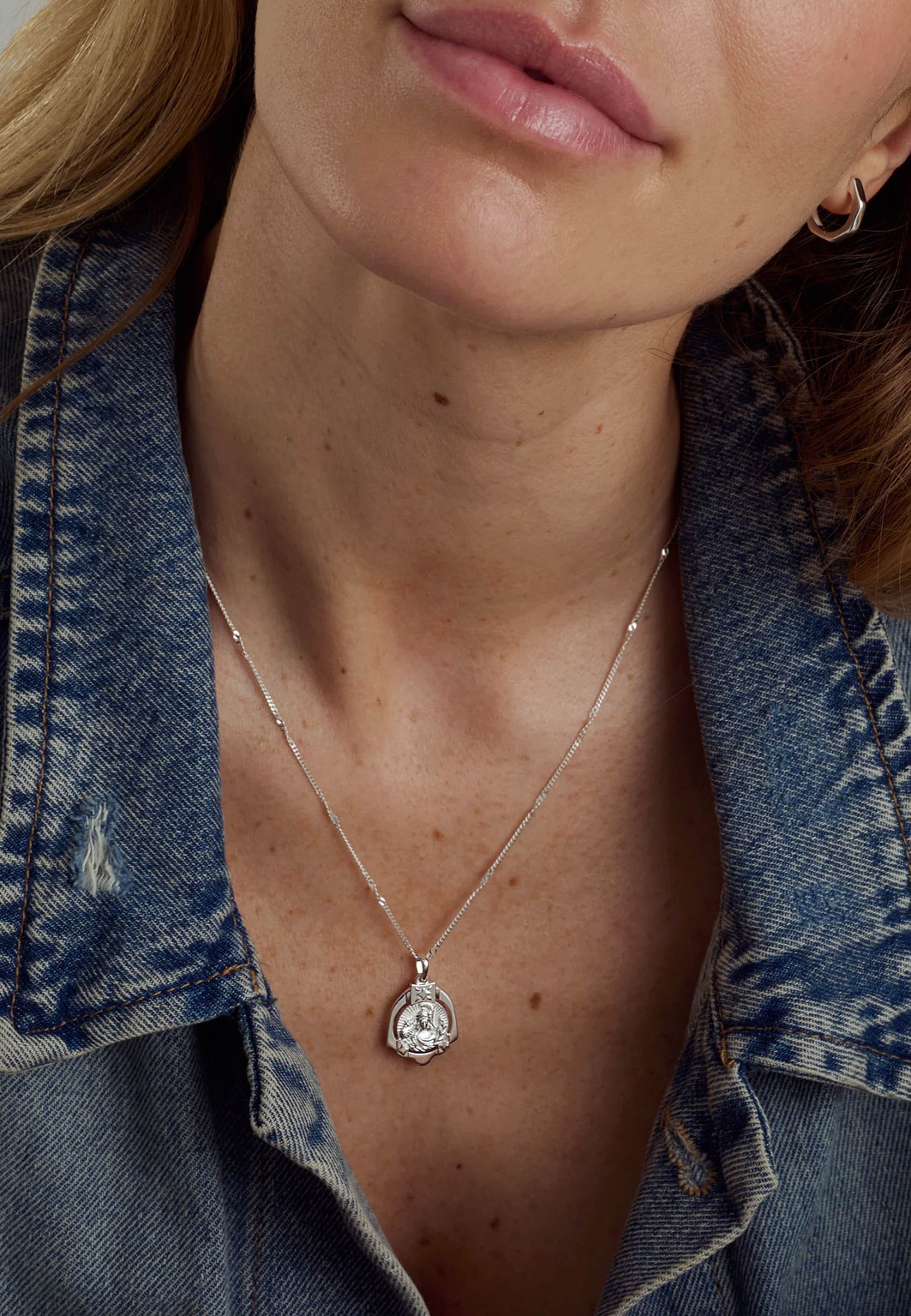 Lucky Coin Athena Necklace, från Syster P, i färgen Silver. Klicka för att öppna bilden i stort format