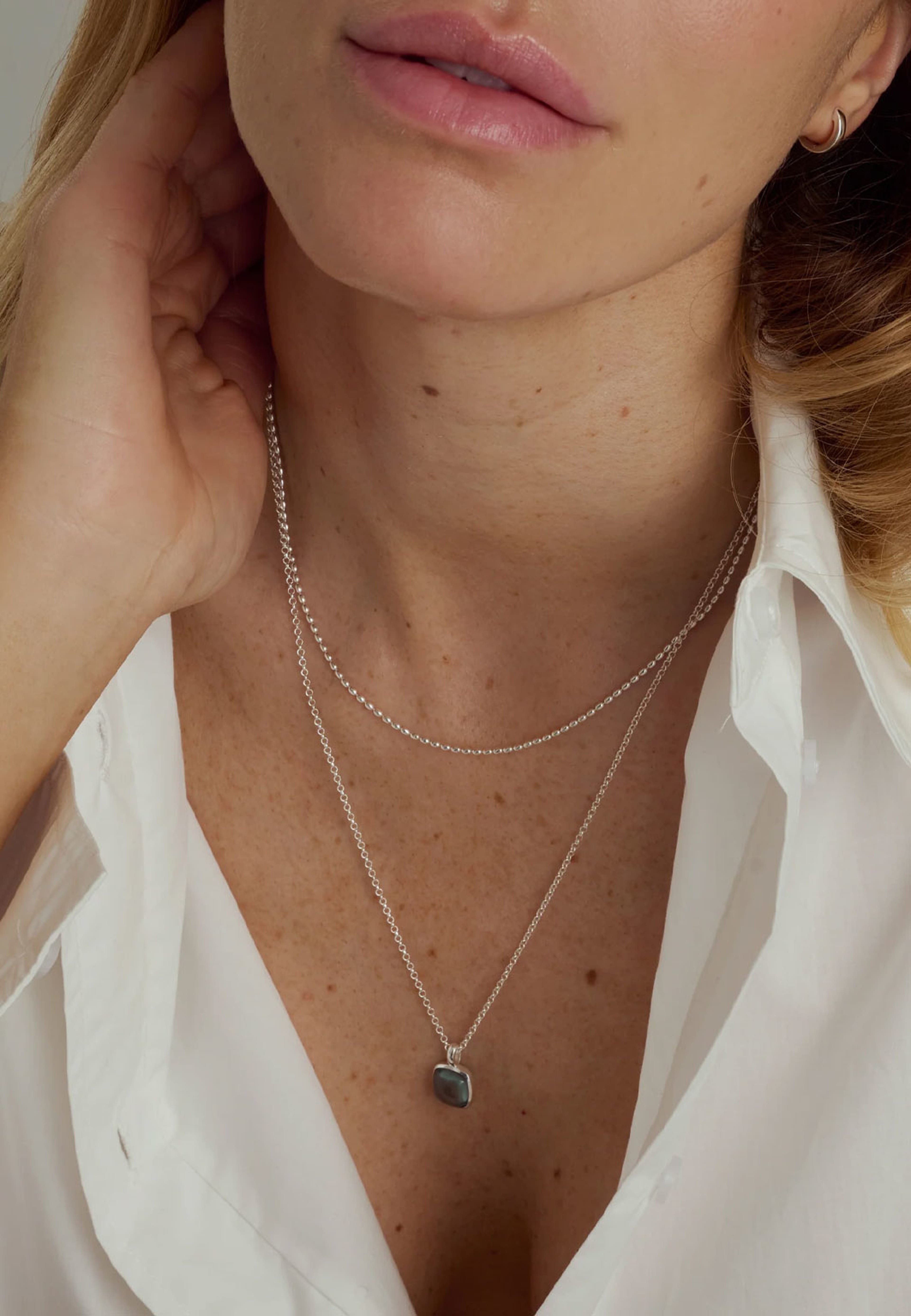 Lumera Necklace, från Syster P, i färgen Silver/Teal Fluorite. Klicka för att öppna bilden i stort format