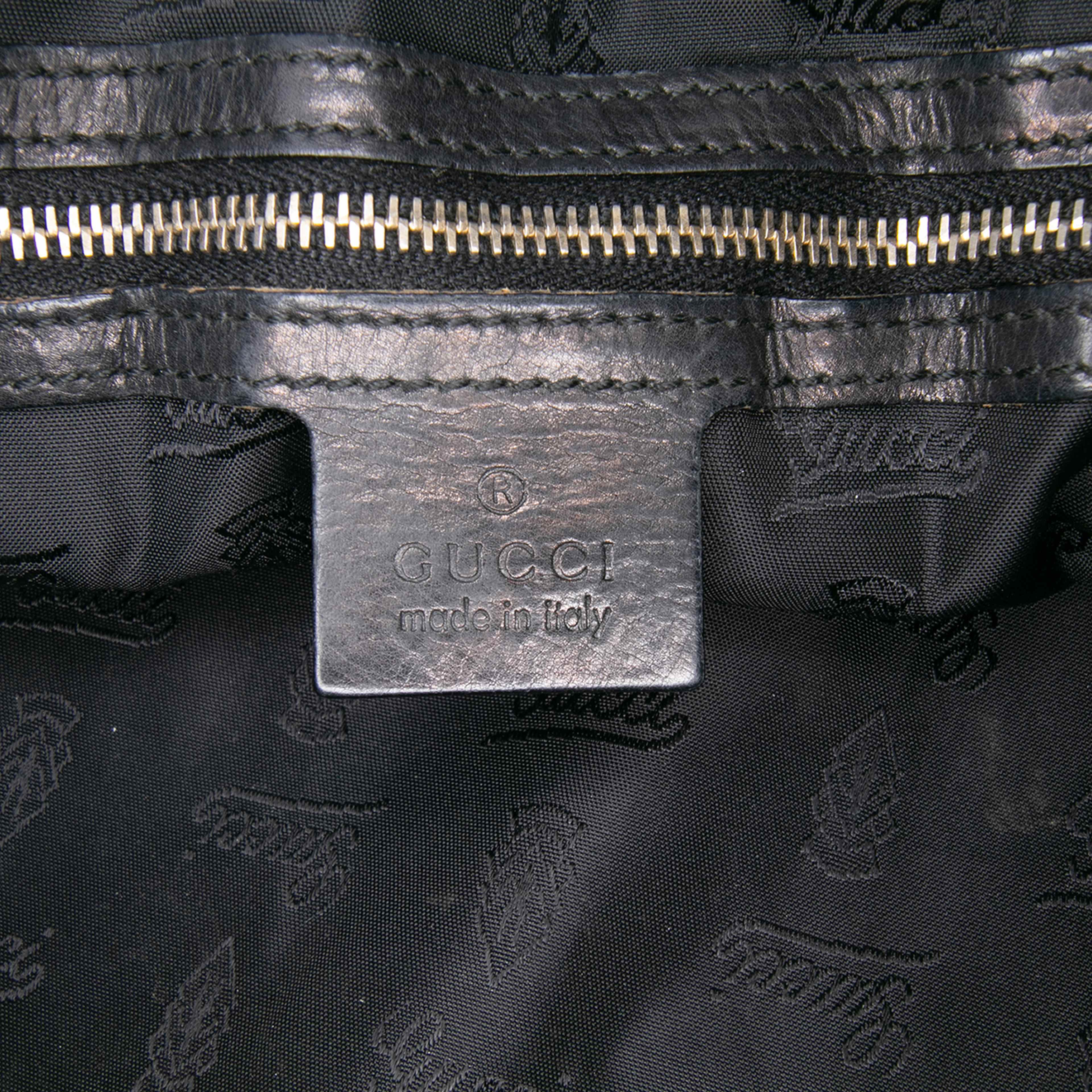 Gucci Large Patent Hysteria Satchel, från Luxclusif, i färgen black. Klicka för att öppna bilden i stort format