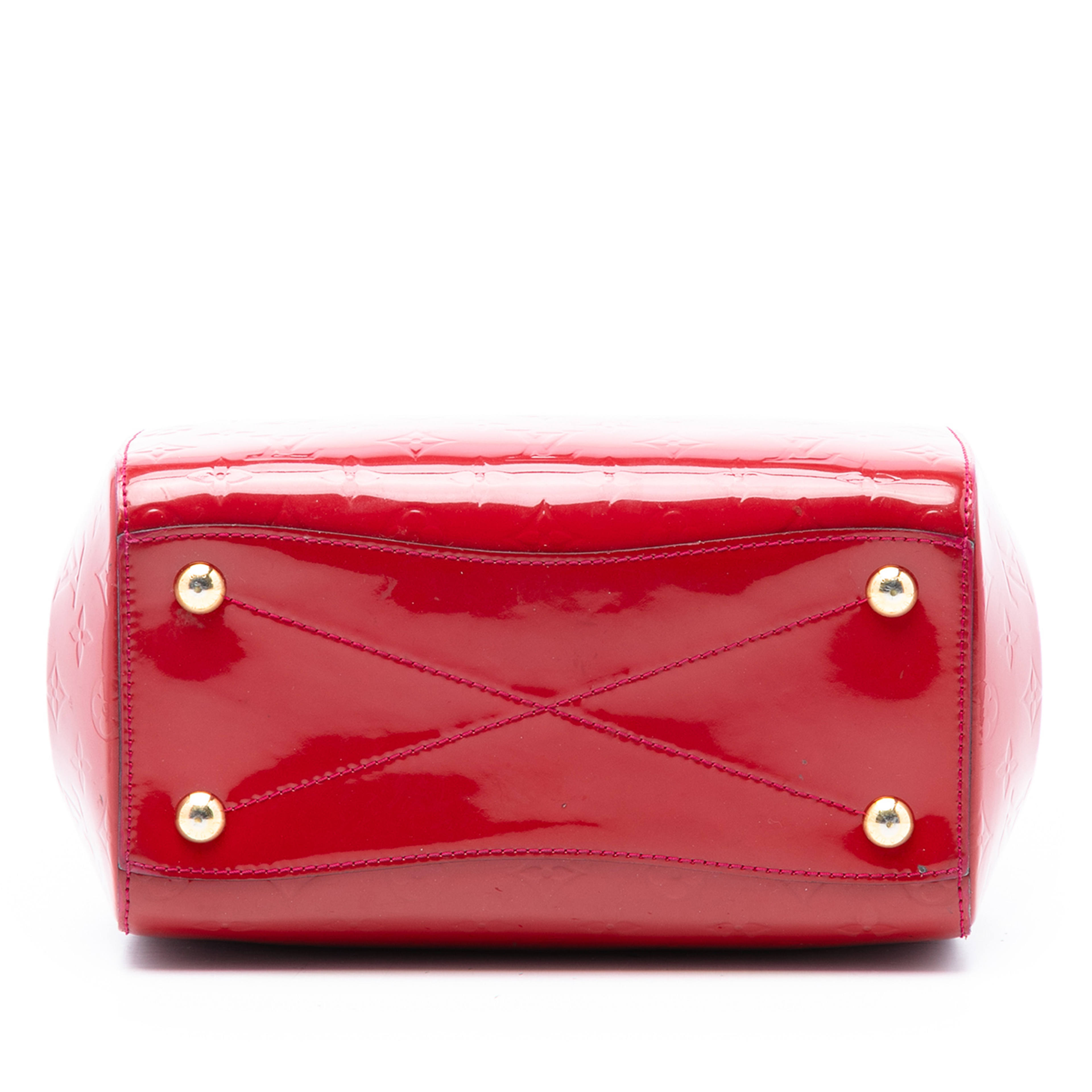 Louis Vuitton Monogram Vernis Montana, från Luxclusif, i färgen pink. Klicka för att öppna bilden i stort format