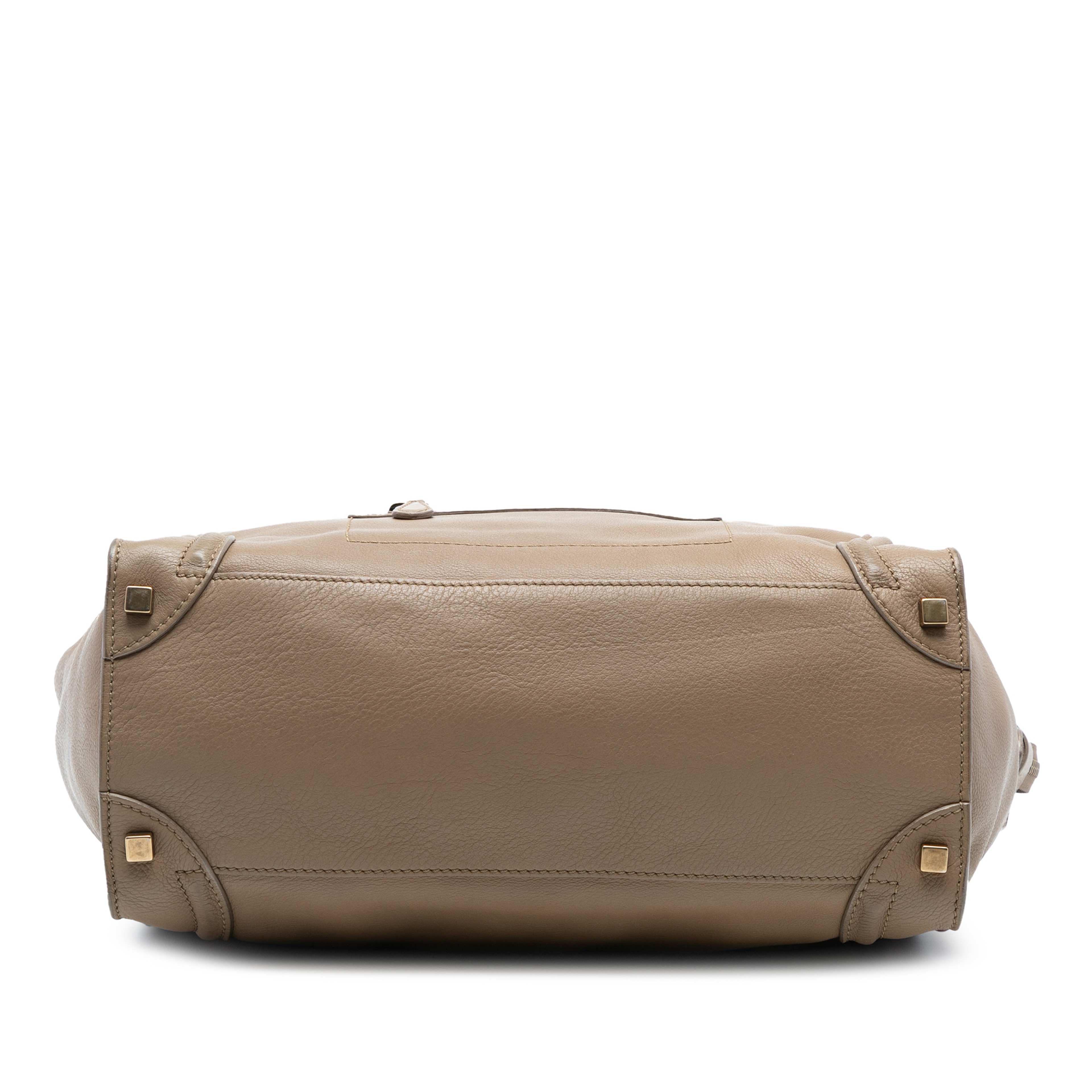 Celine Mini Leather Luggage Tote, från Luxclusif, i färgen light brown. Klicka för att öppna bilden i stort format