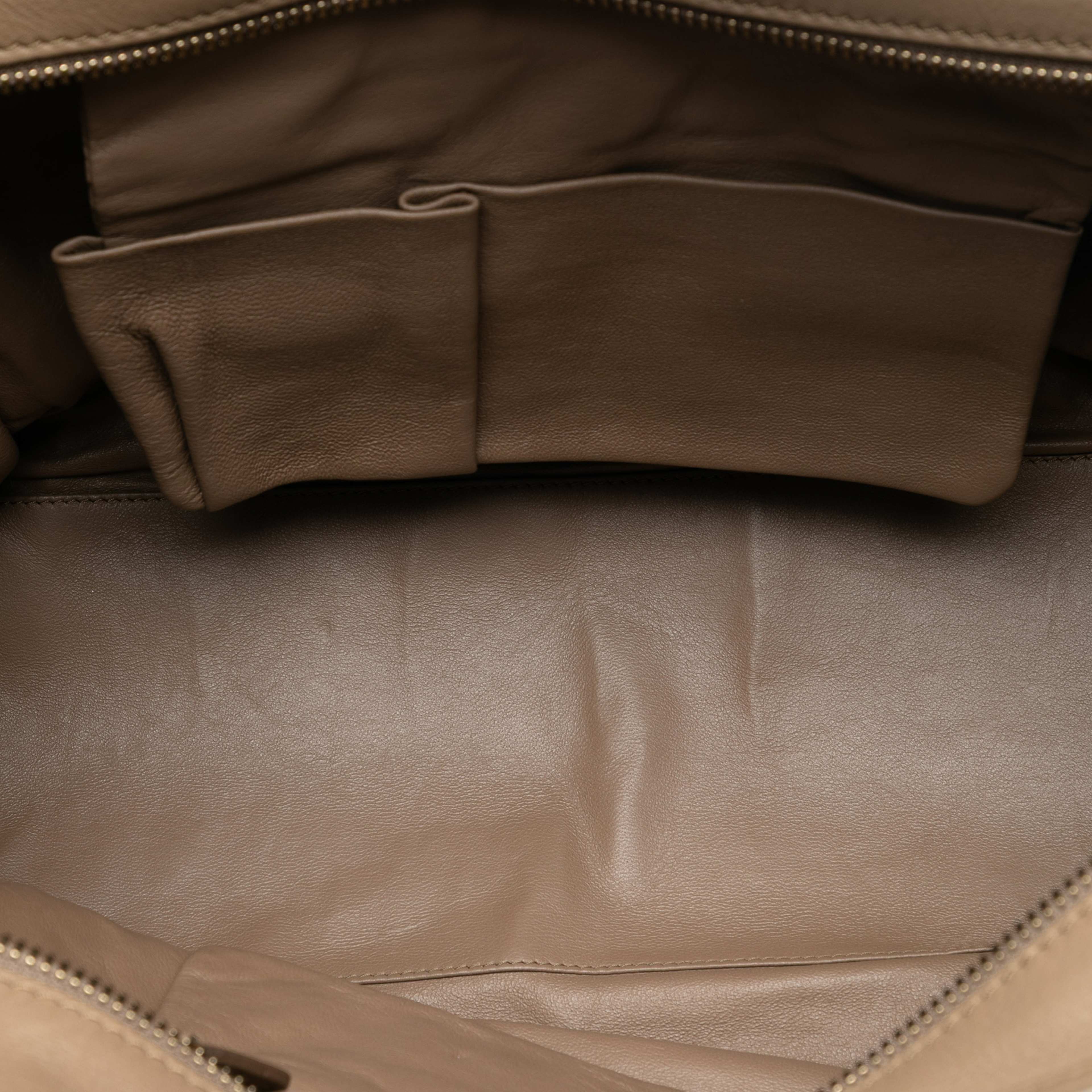 Celine Mini Leather Luggage Tote, från Luxclusif, i färgen light brown. Klicka för att öppna bilden i stort format