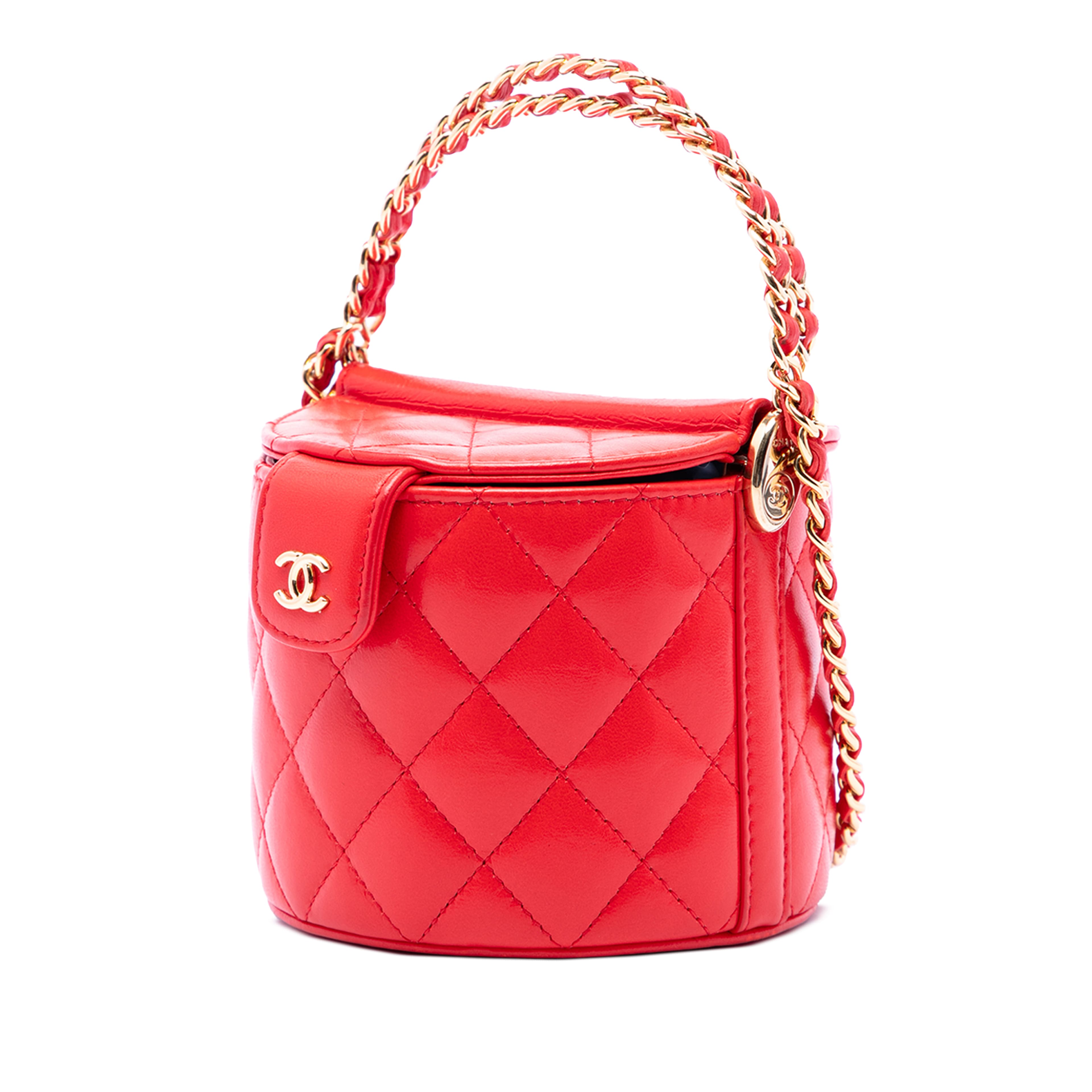 Chanel Cc Quilted Lambskin Top Handle Round Vanity Case With Chain, från Luxclusif, i färgen röd. Klicka för att öppna bilden i stort format