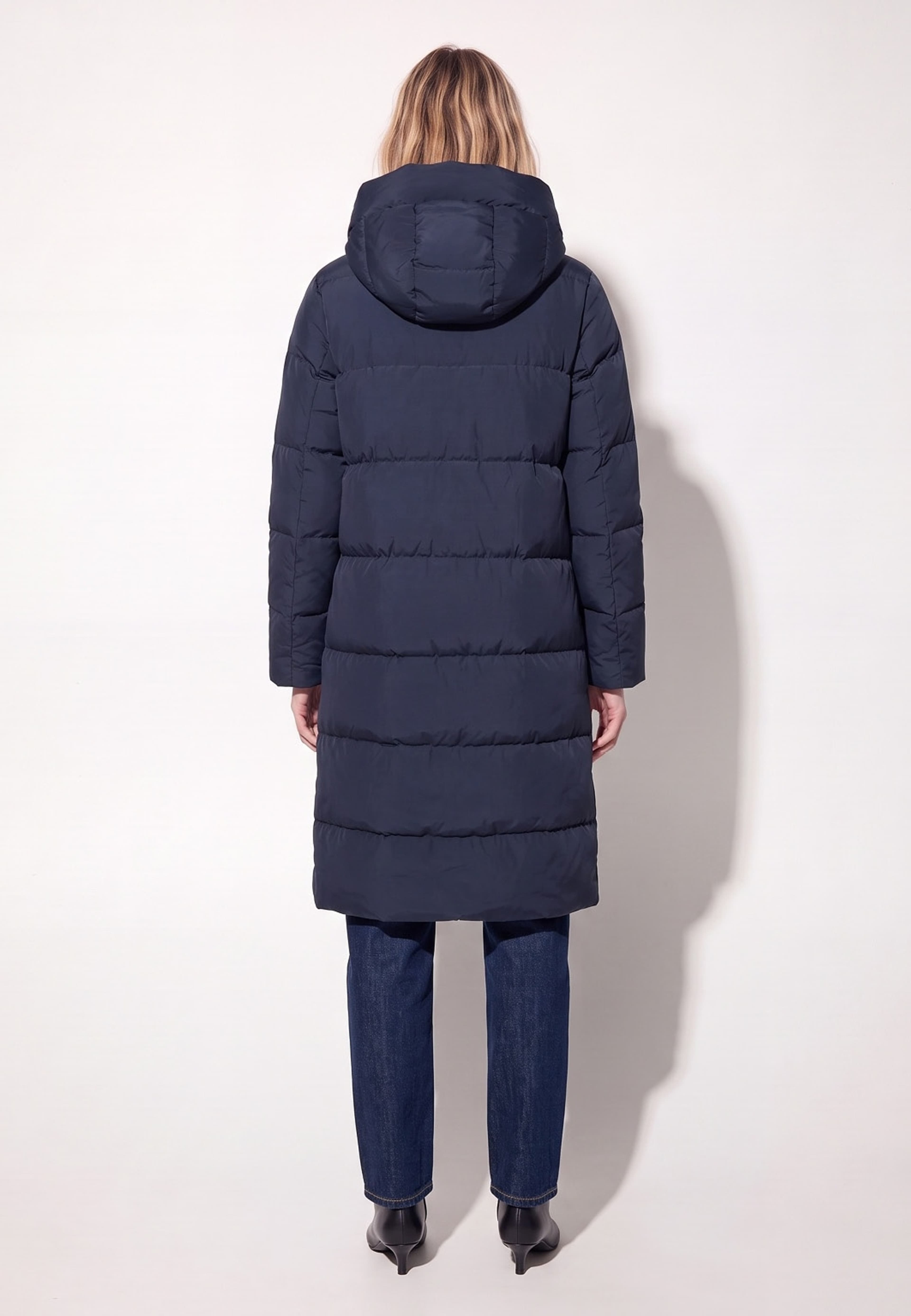 Camila Coat, från ROCKANDBLUE, i färgen navy. Klicka för att öppna bilden i stort format