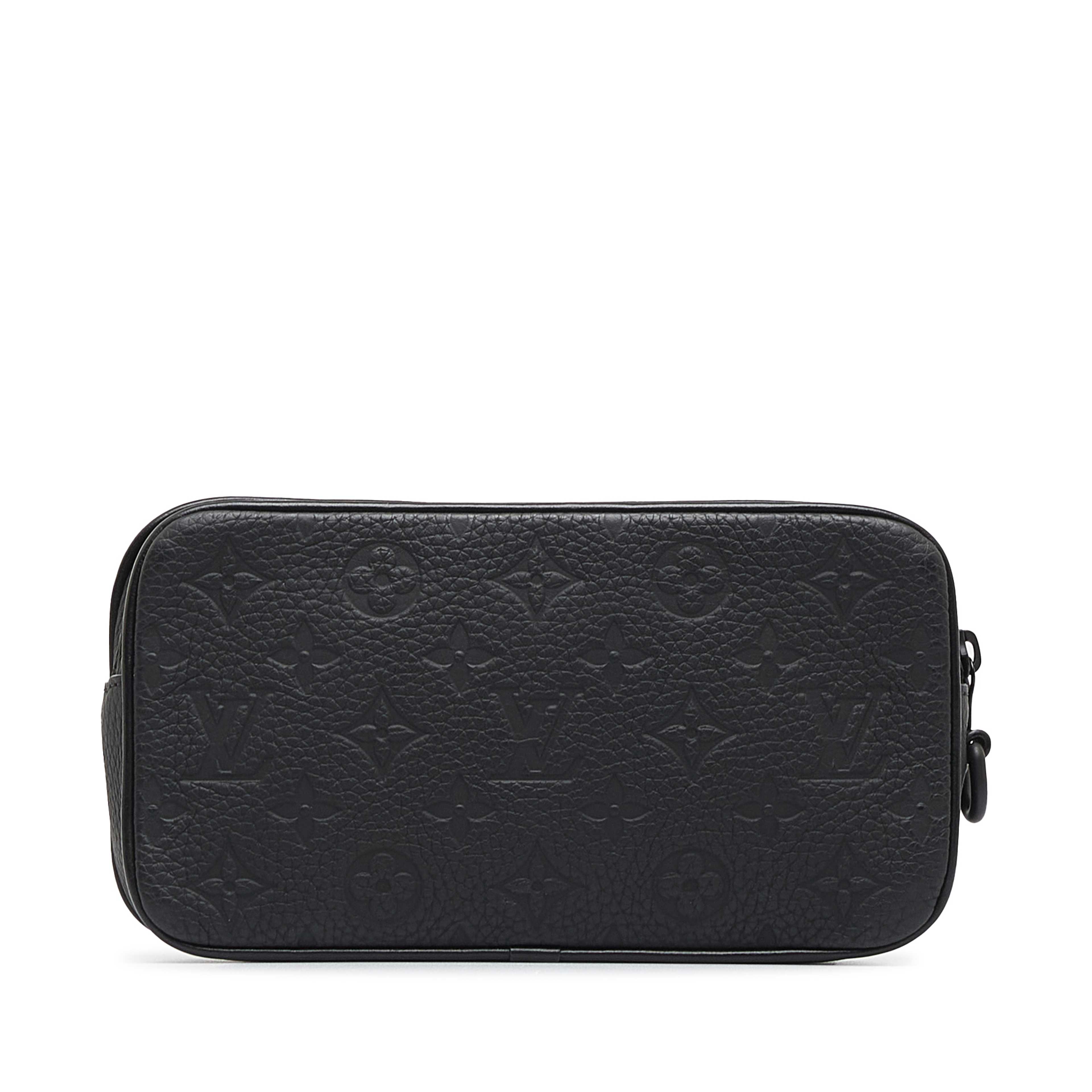 Louis Vuitton Monogram Taurillon Pochette Volga, från Luxclusif, i färgen dark gray. Klicka för att öppna bilden i stort format