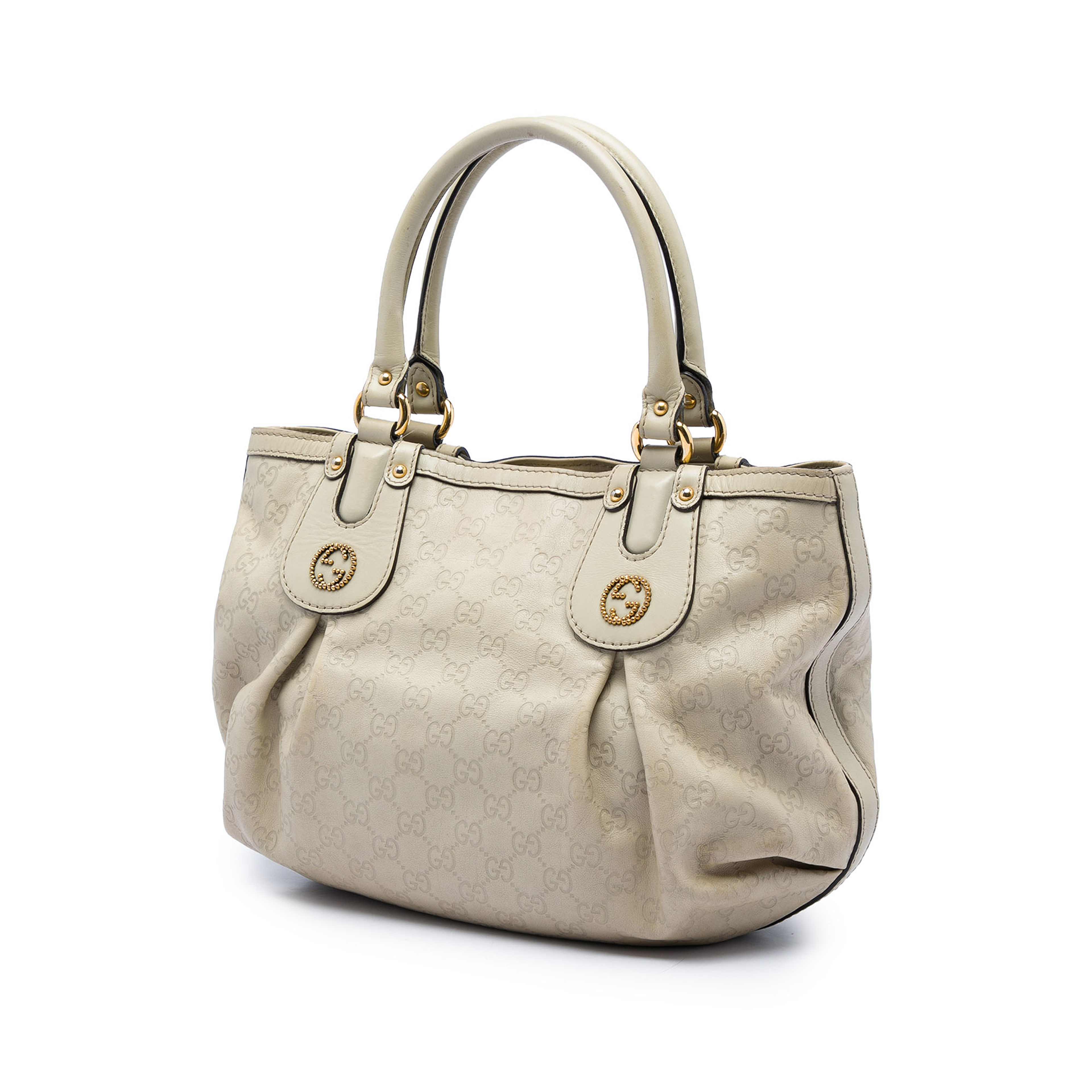 Gucci Guccissima Scarlett Tote, från Luxclusif, i färgen vit. Klicka för att öppna bilden i stort format