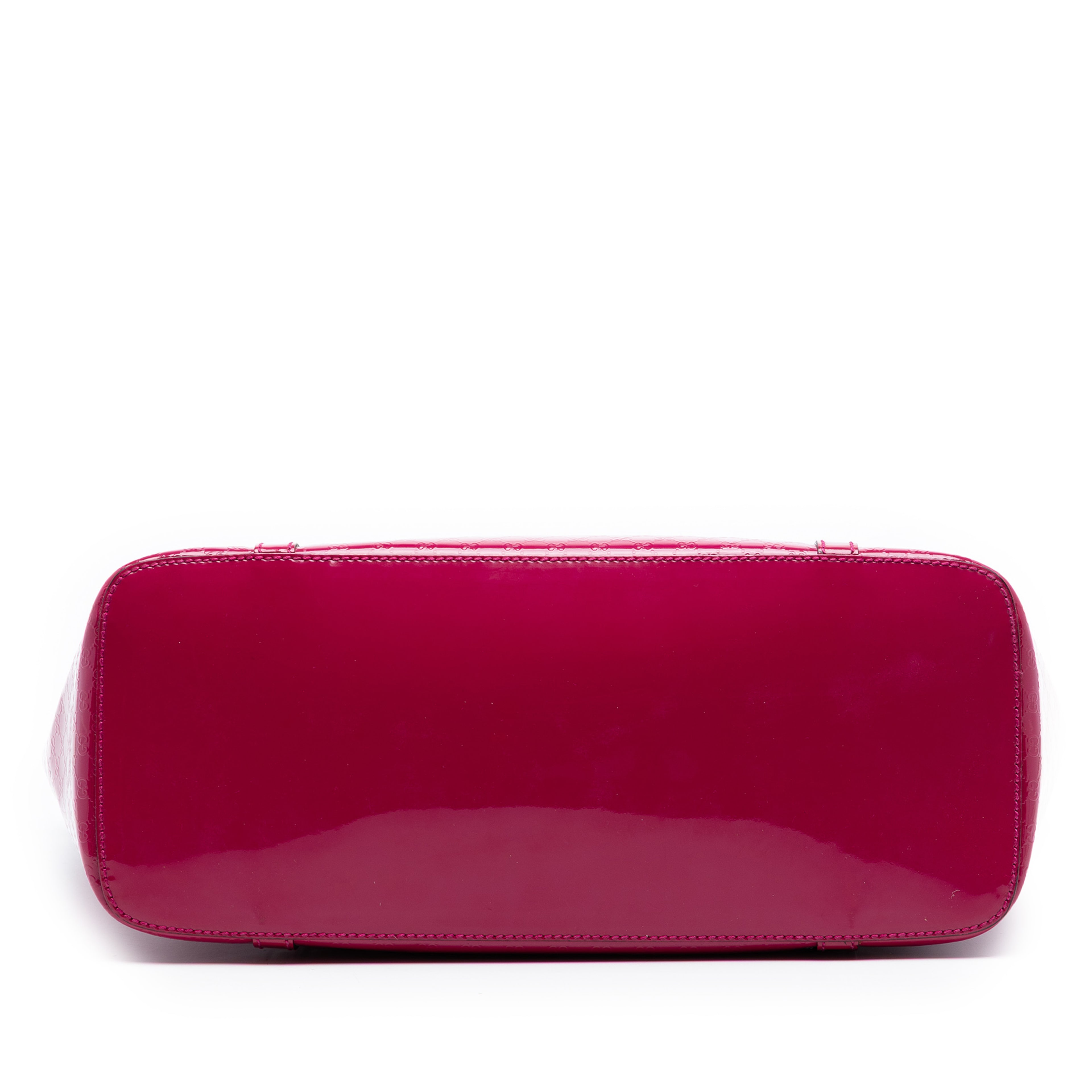 Gucci Patent Microguccissima Nice Tote, från Luxclusif, i färgen dark pink. Klicka för att öppna bilden i stort format