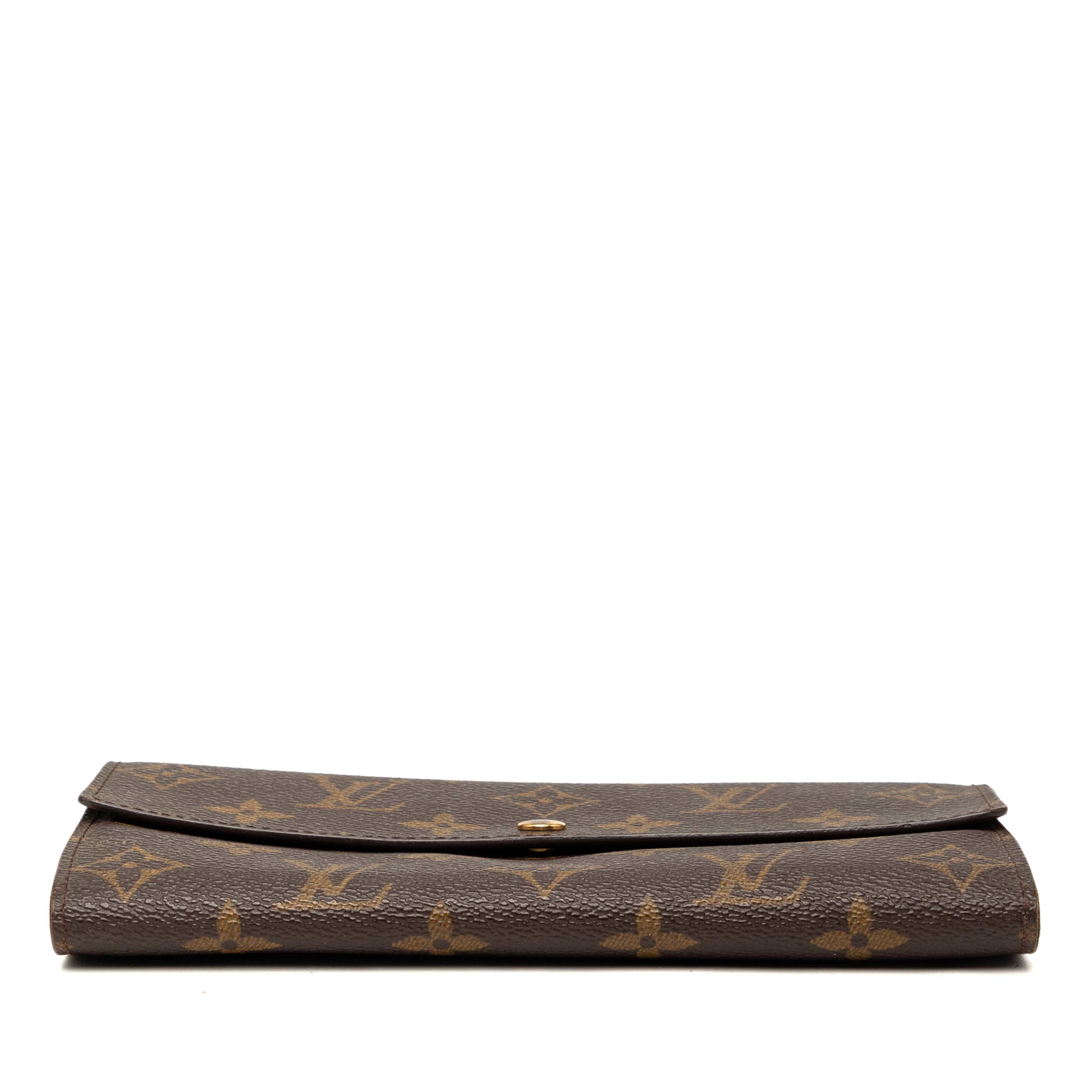 Louis Vuitton Monogram Sarah Long Wallet, från Luxclusif, i färgen brown. Klicka för att öppna bilden i stort format
