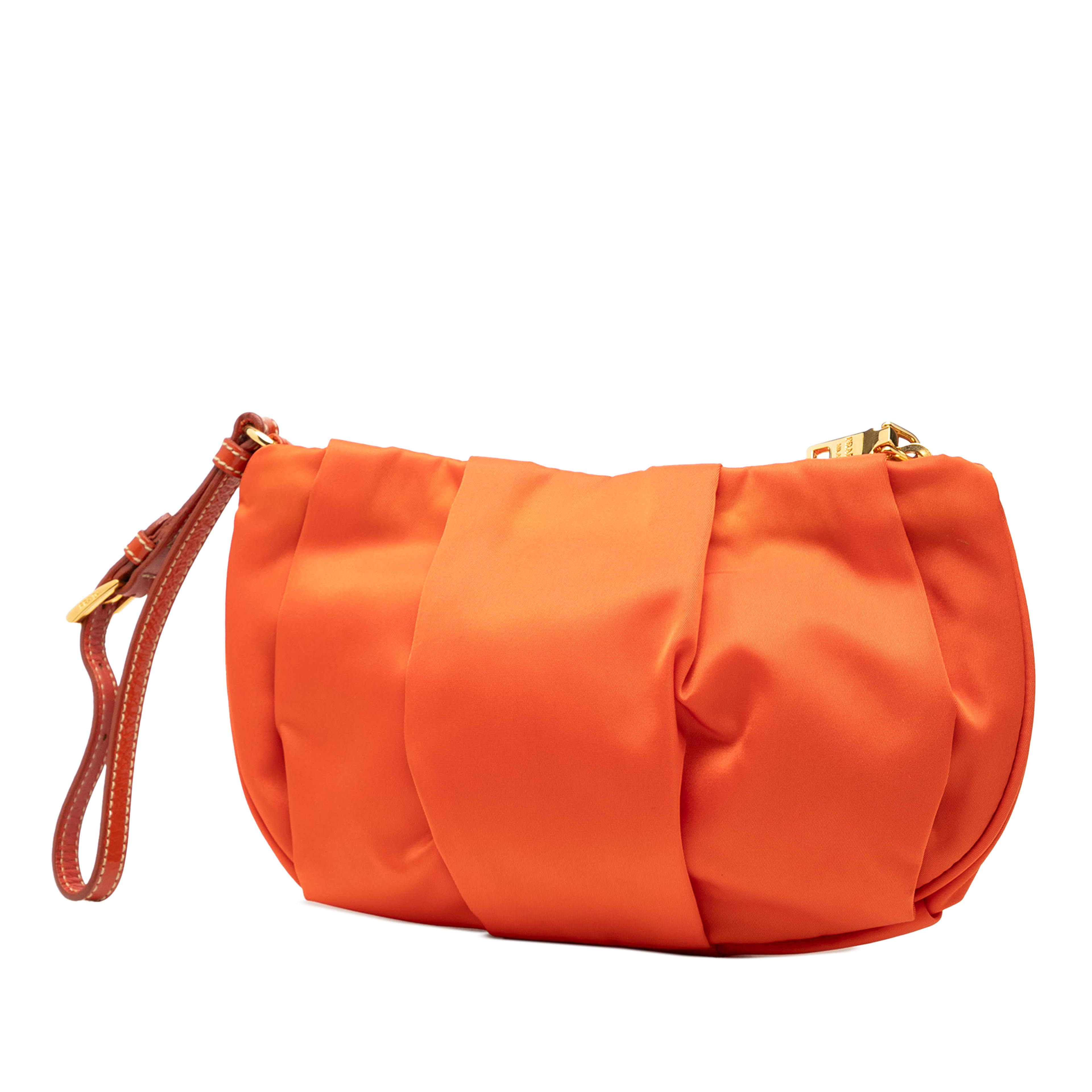 Prada Tessuto Canapa Logo Wristlet Clutch, från Luxclusif, i färgen orange. Klicka för att öppna bilden i stort format
