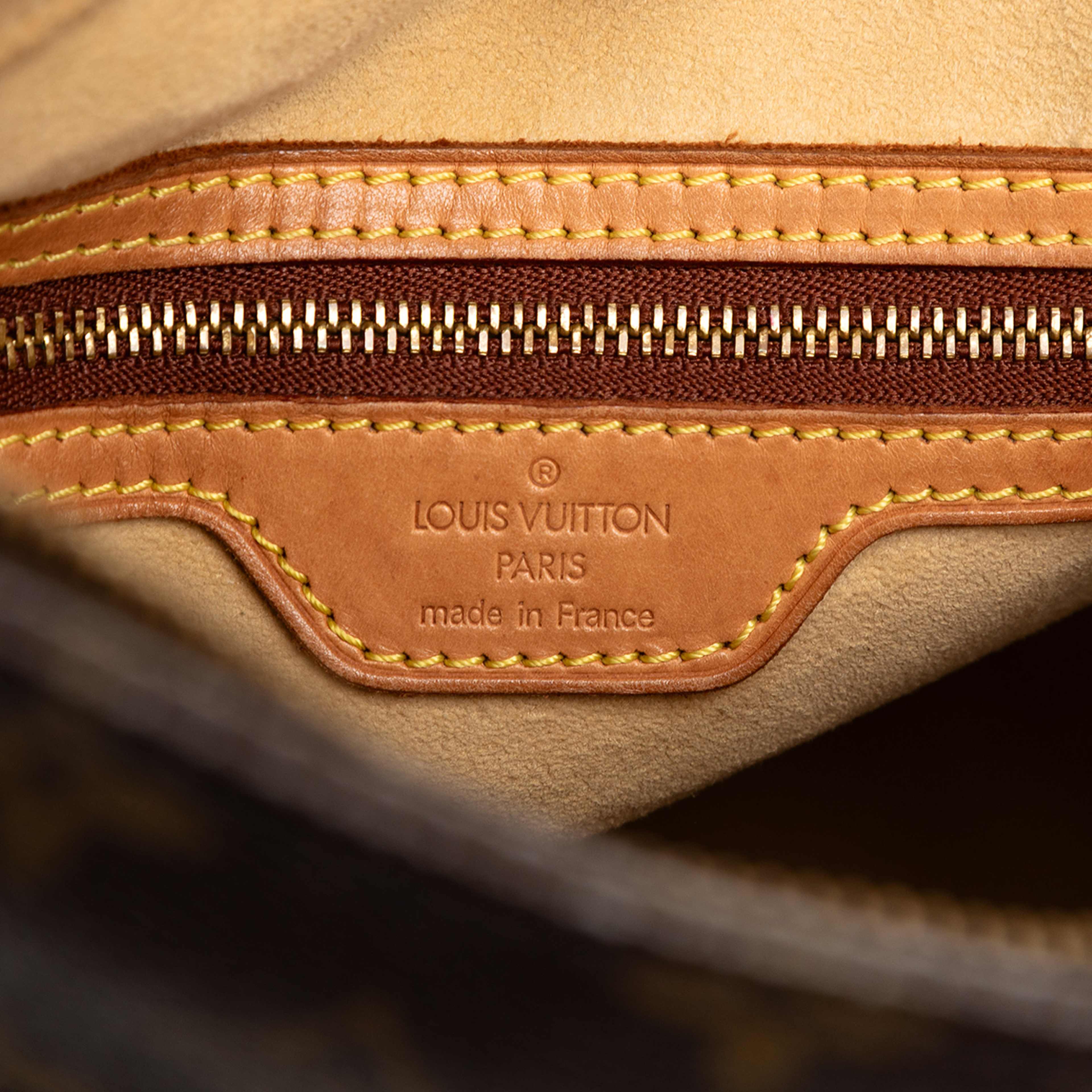 Louis Vuitton Monogram Looping Gm, från Luxclusif, i färgen brown. Klicka för att öppna bilden i stort format