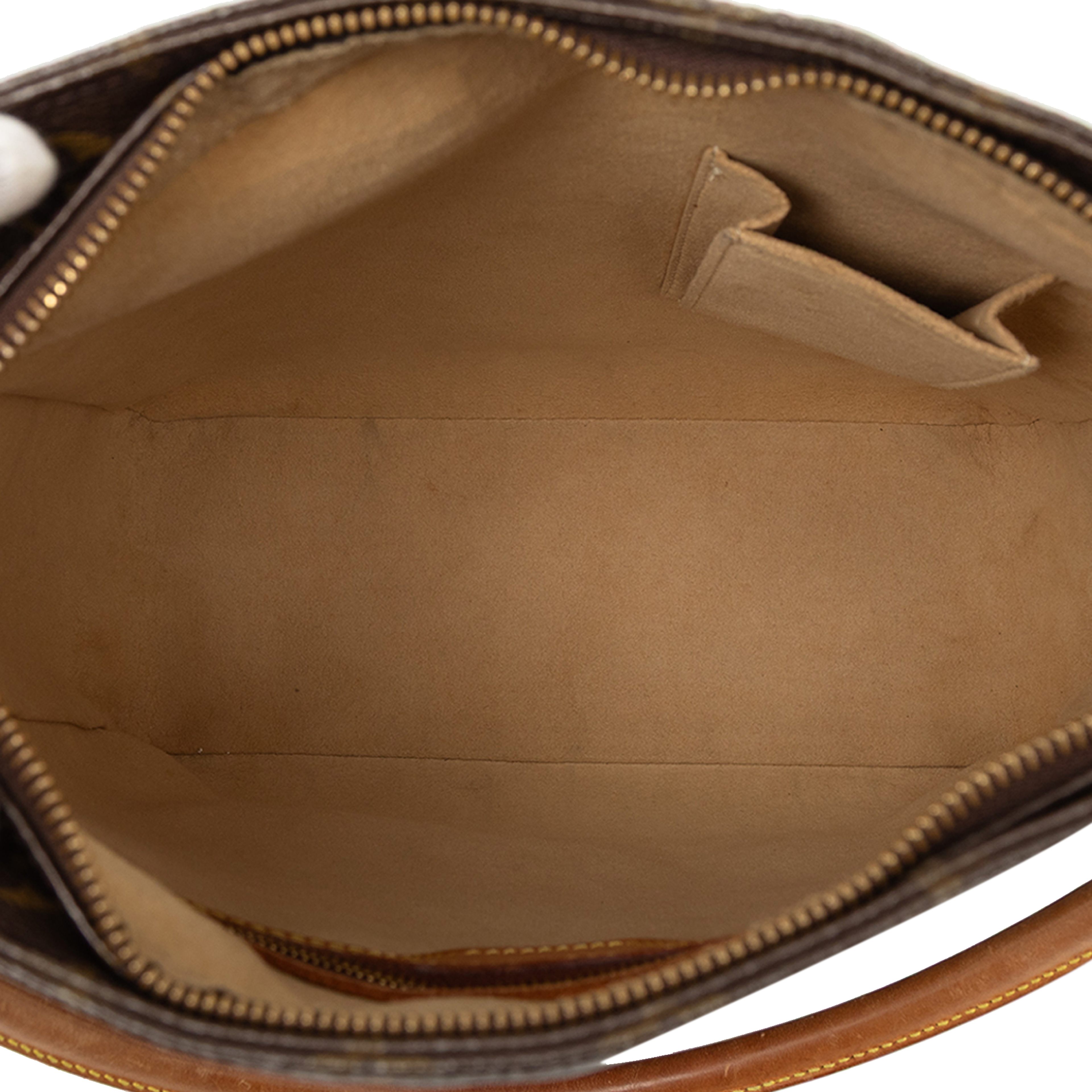 Louis Vuitton Monogram Looping Gm, från Luxclusif, i färgen brown. Klicka för att öppna bilden i stort format