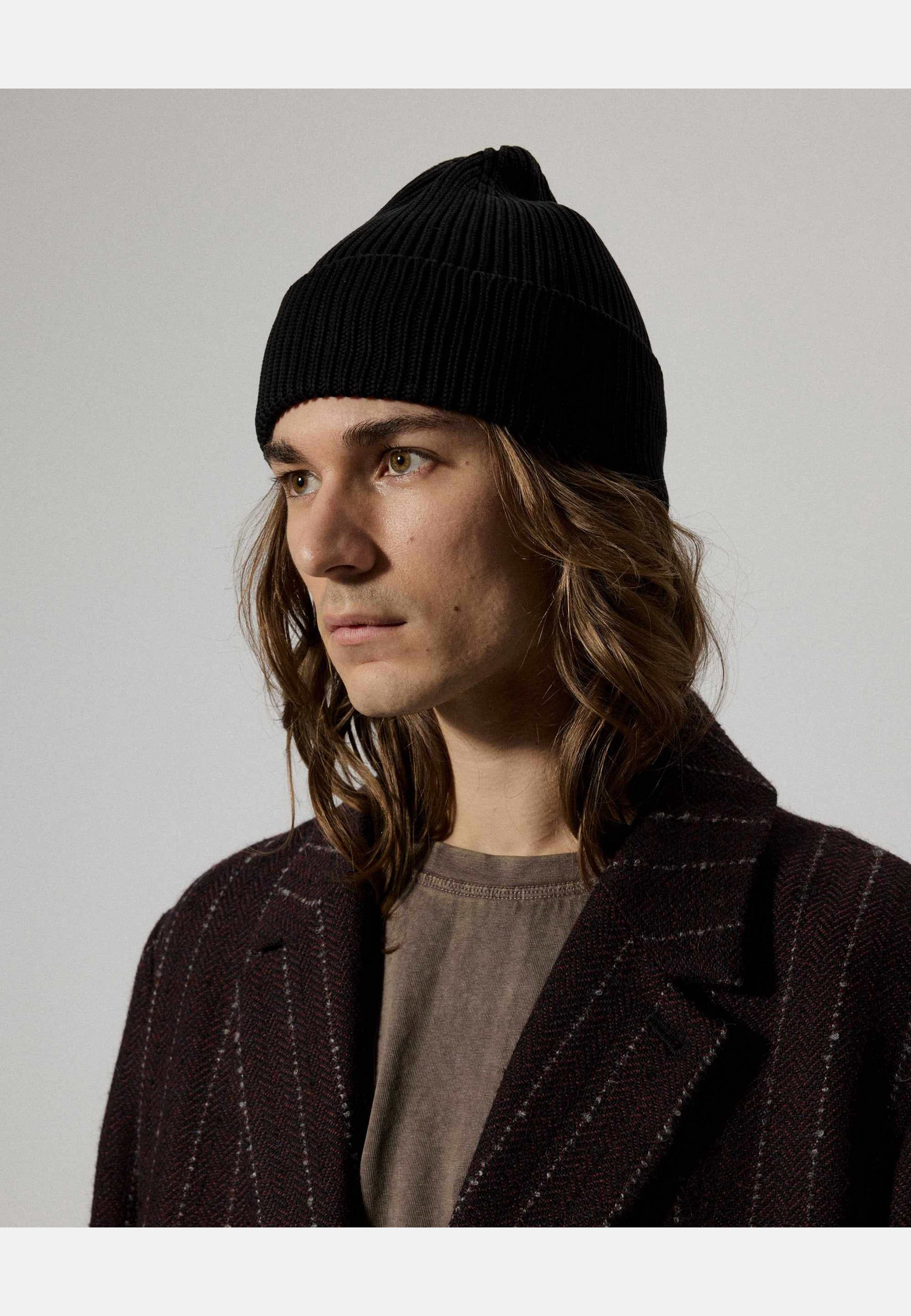 Beanie, från Brixtol Textiles, i färgen black. Klicka för att öppna bilden i stort format