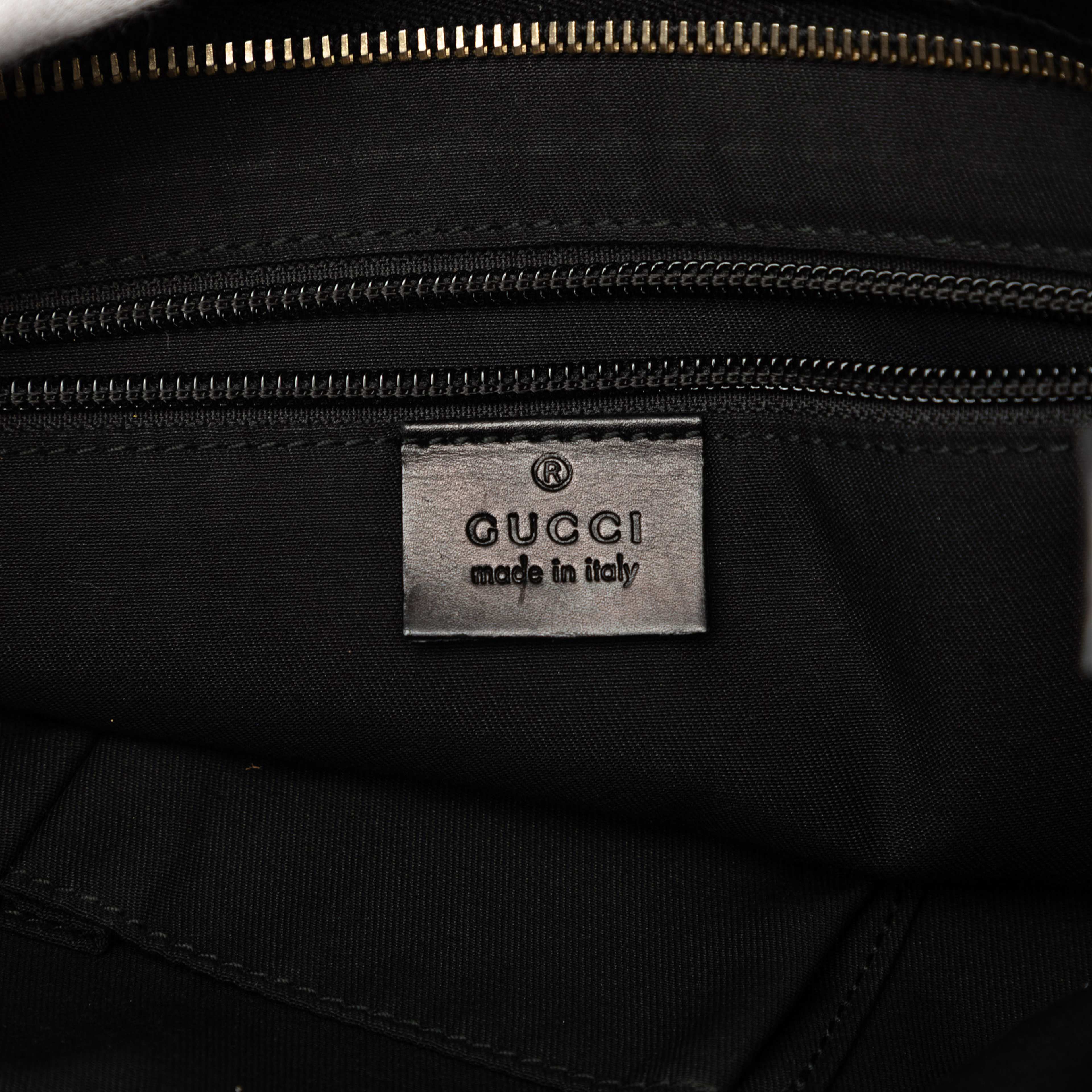 Gucci Diamante Hilary Lux Crossbody, från Luxclusif, i färgen svart. Klicka för att öppna bilden i stort format
