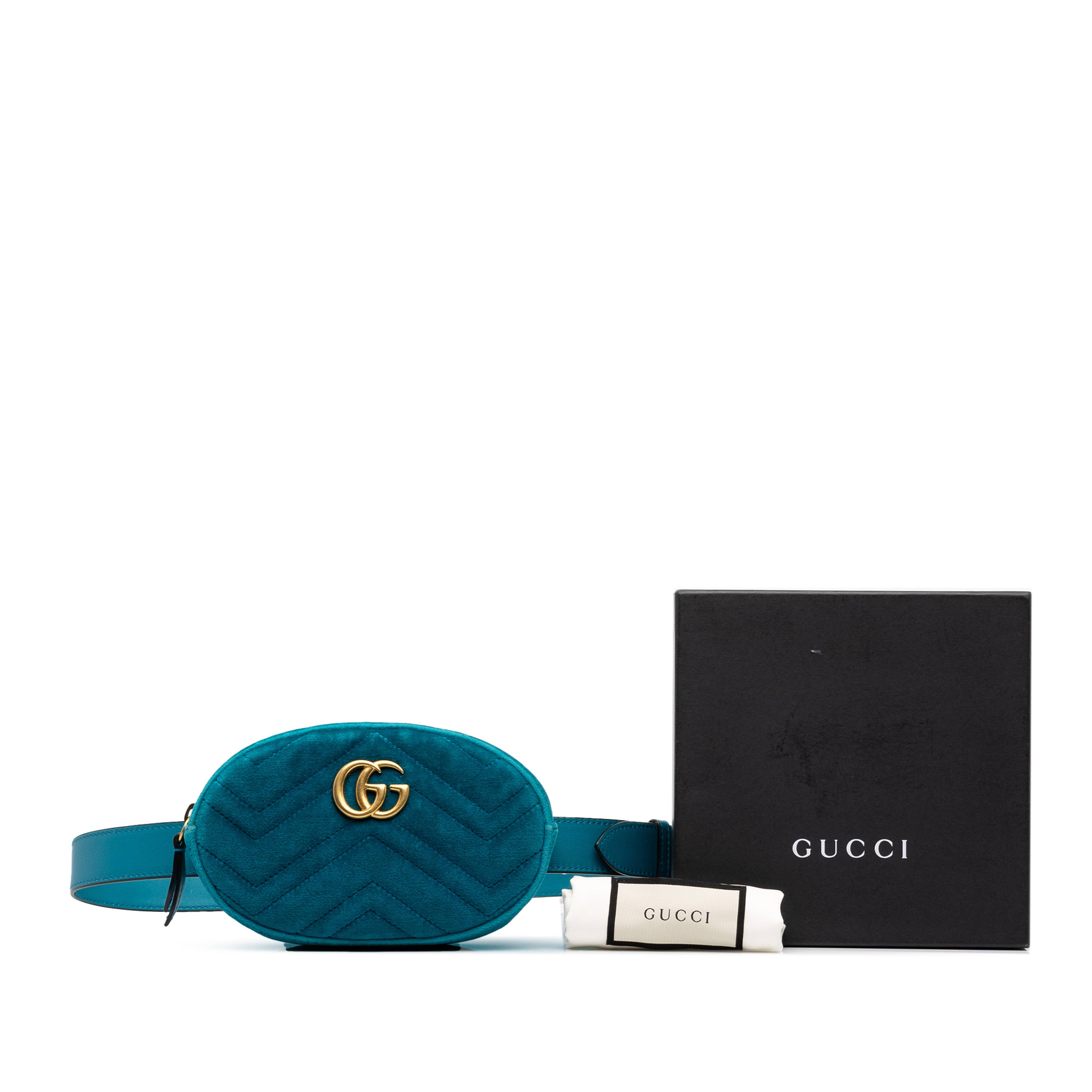 Gucci Gg Marmont Matelasse Velvet Belt Bag, från Luxclusif, i färgen blå. Klicka för att öppna bilden i stort format