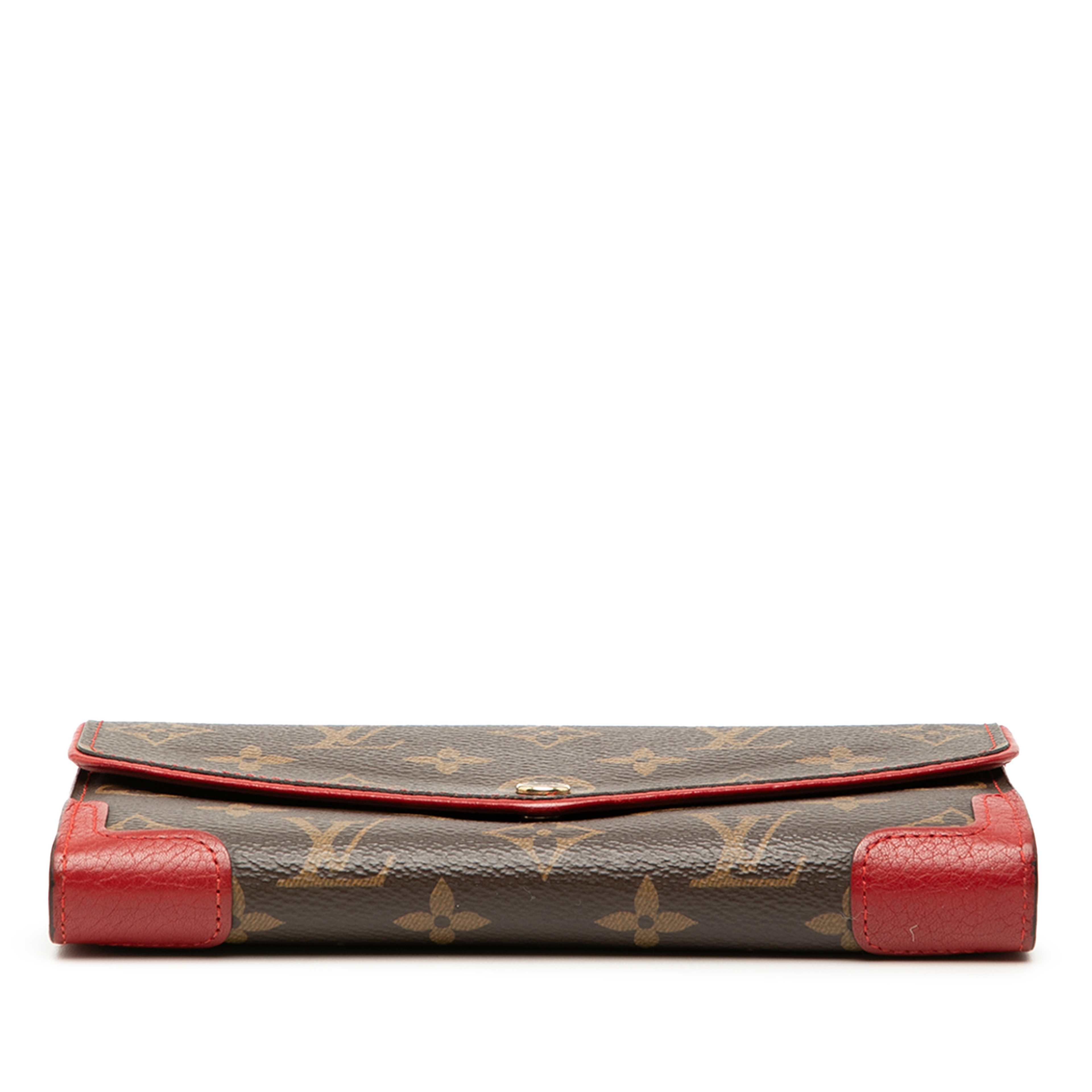 Louis Vuitton Monogram Retiro Sarah Wallet, från Luxclusif, i färgen brown. Klicka för att öppna bilden i stort format