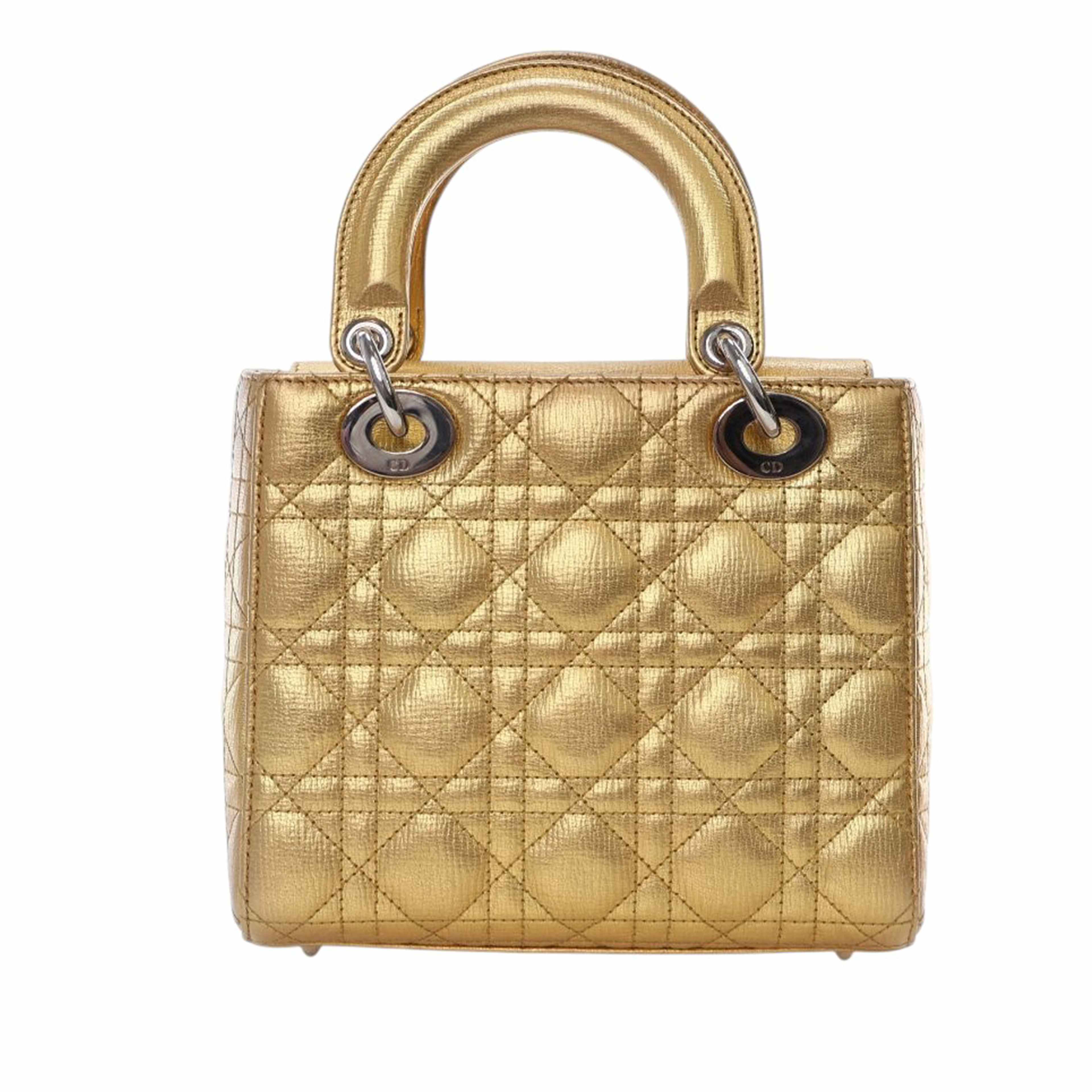 Dior Small Metallic Grained Calfskin Cannage My Abcdior Lady Dior, från Luxclusif, i färgen gold. Klicka för att öppna bilden i stort format