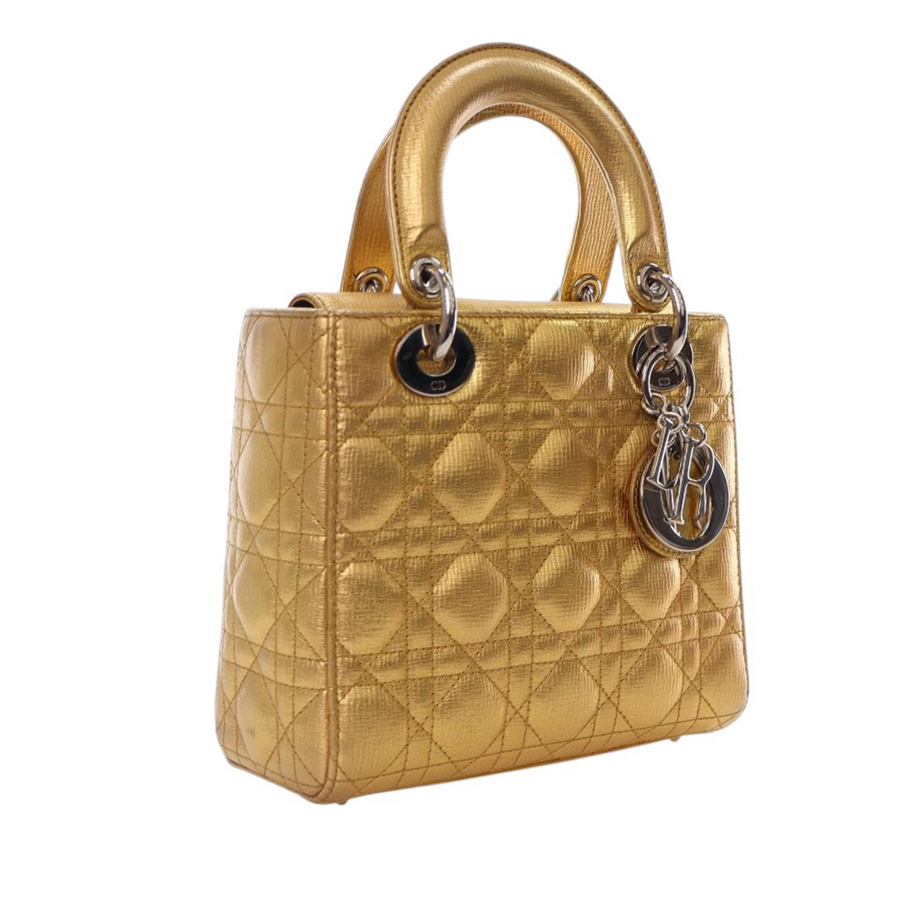 Dior Small Metallic Grained Calfskin Cannage My Abcdior Lady Dior, från Luxclusif, i färgen gold. Klicka för att öppna bilden i stort format