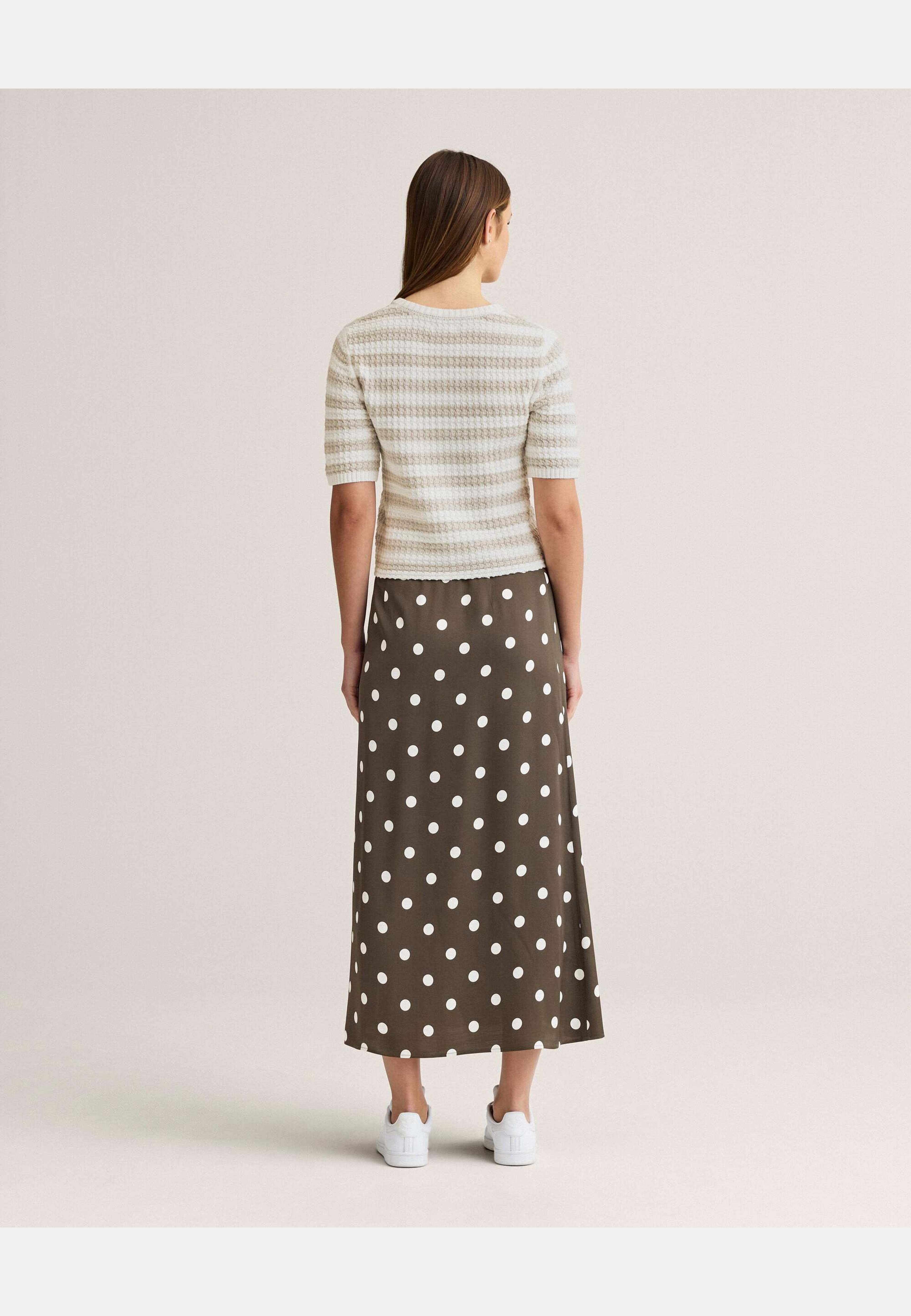 Novalie Dot Slip Skirt, från Newhouse, i färgen brun. Klicka för att öppna bilden i stort format