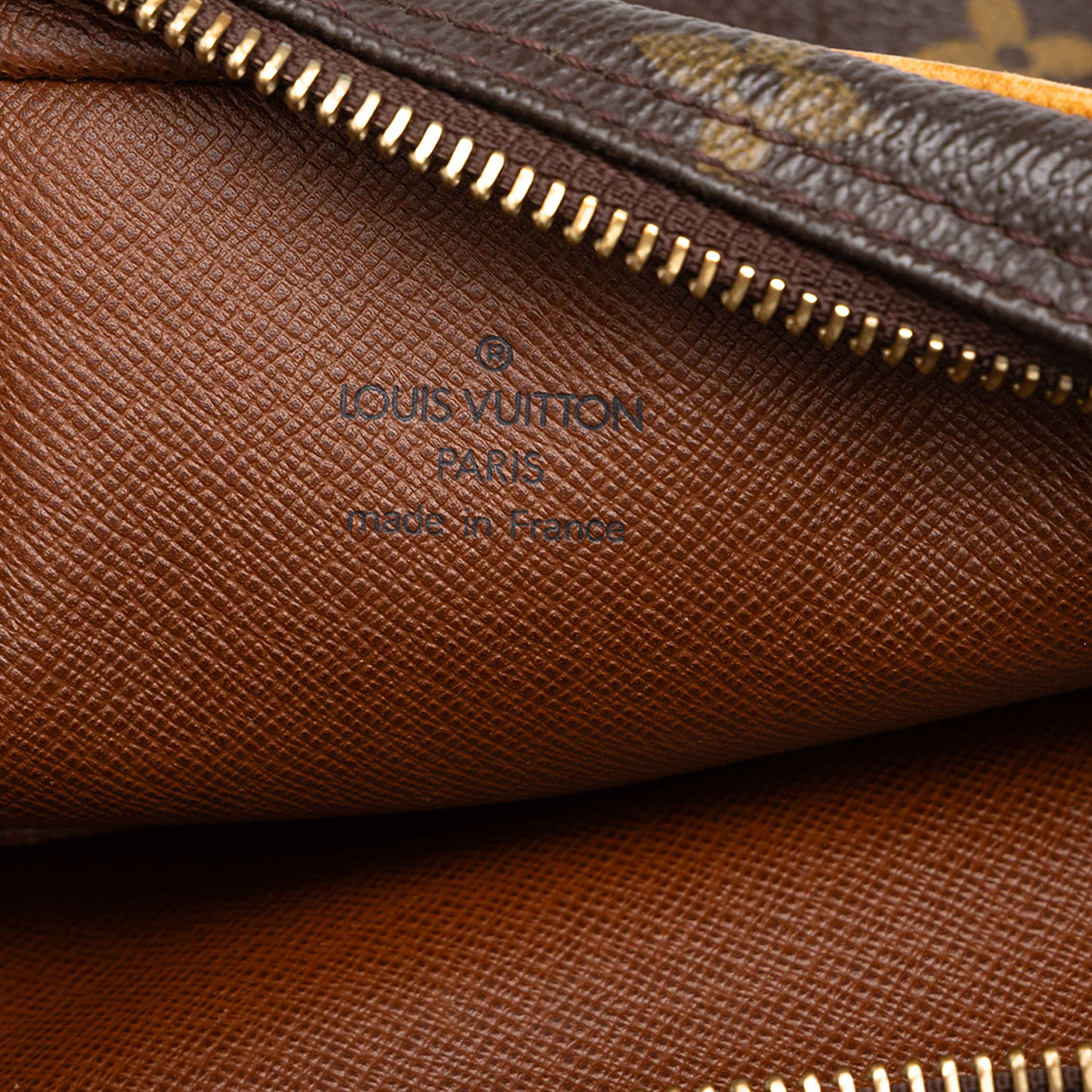 Louis Vuitton Monogram Danube, från Luxclusif, i färgen brun. Klicka för att öppna bilden i stort format