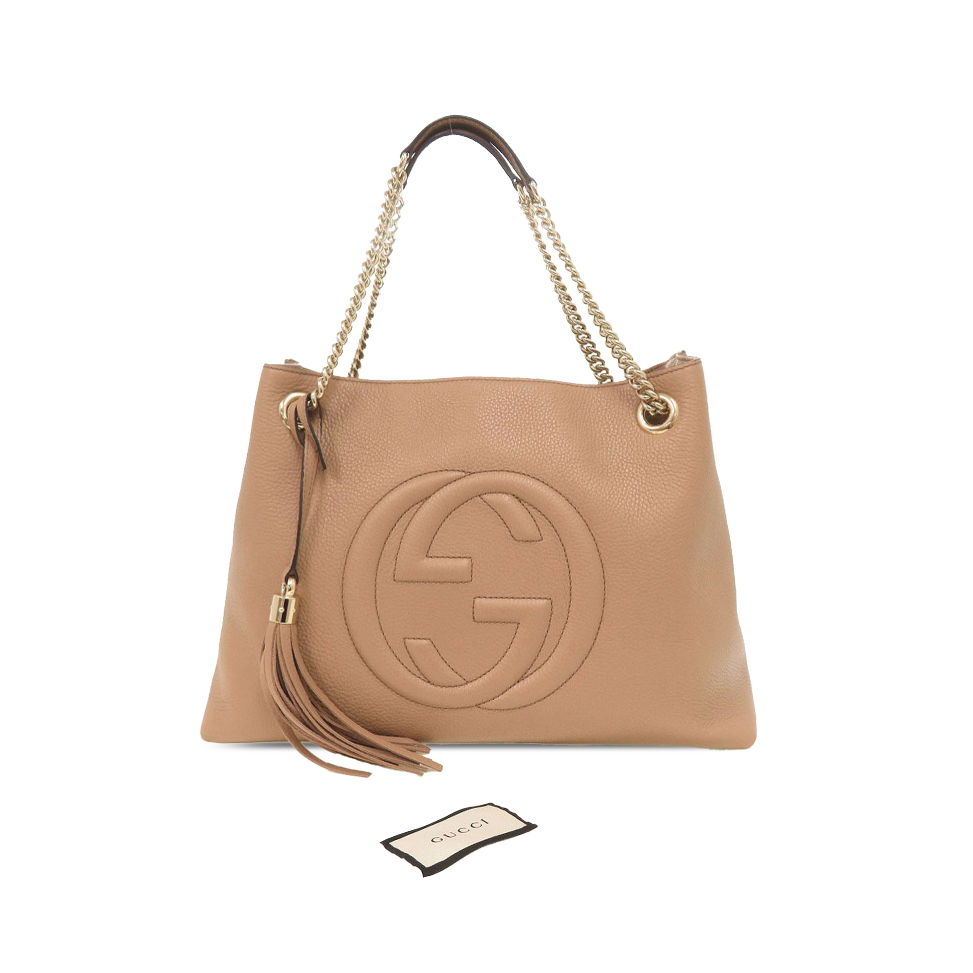 Gucci Medium Calfskin Soho Chain Tote, från Luxclusif, i färgen beige. Klicka för att öppna bilden i stort format