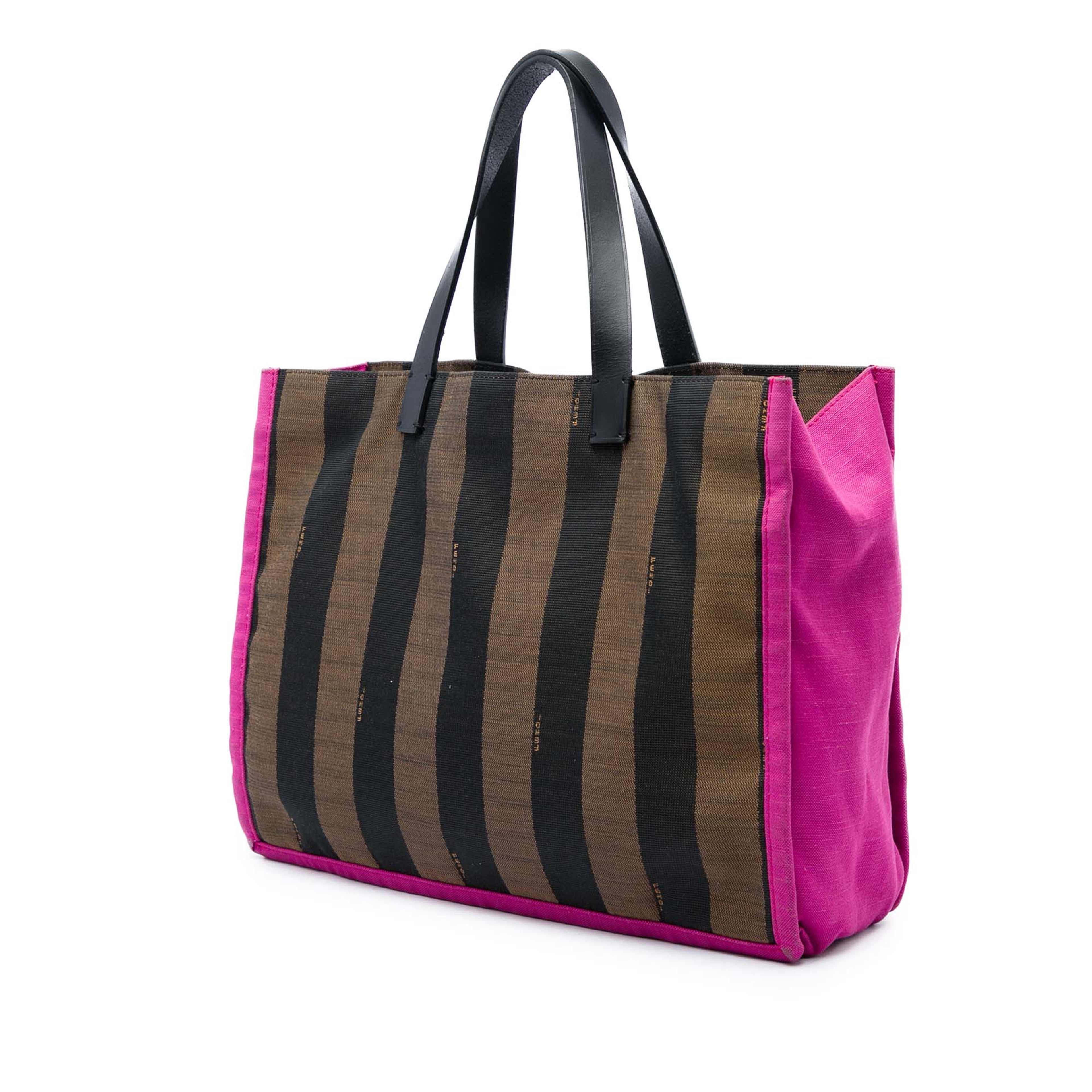 Fendi Pequin Canvas Simply Shopping Tote, från Luxclusif, i färgen rosa. Klicka för att öppna bilden i stort format