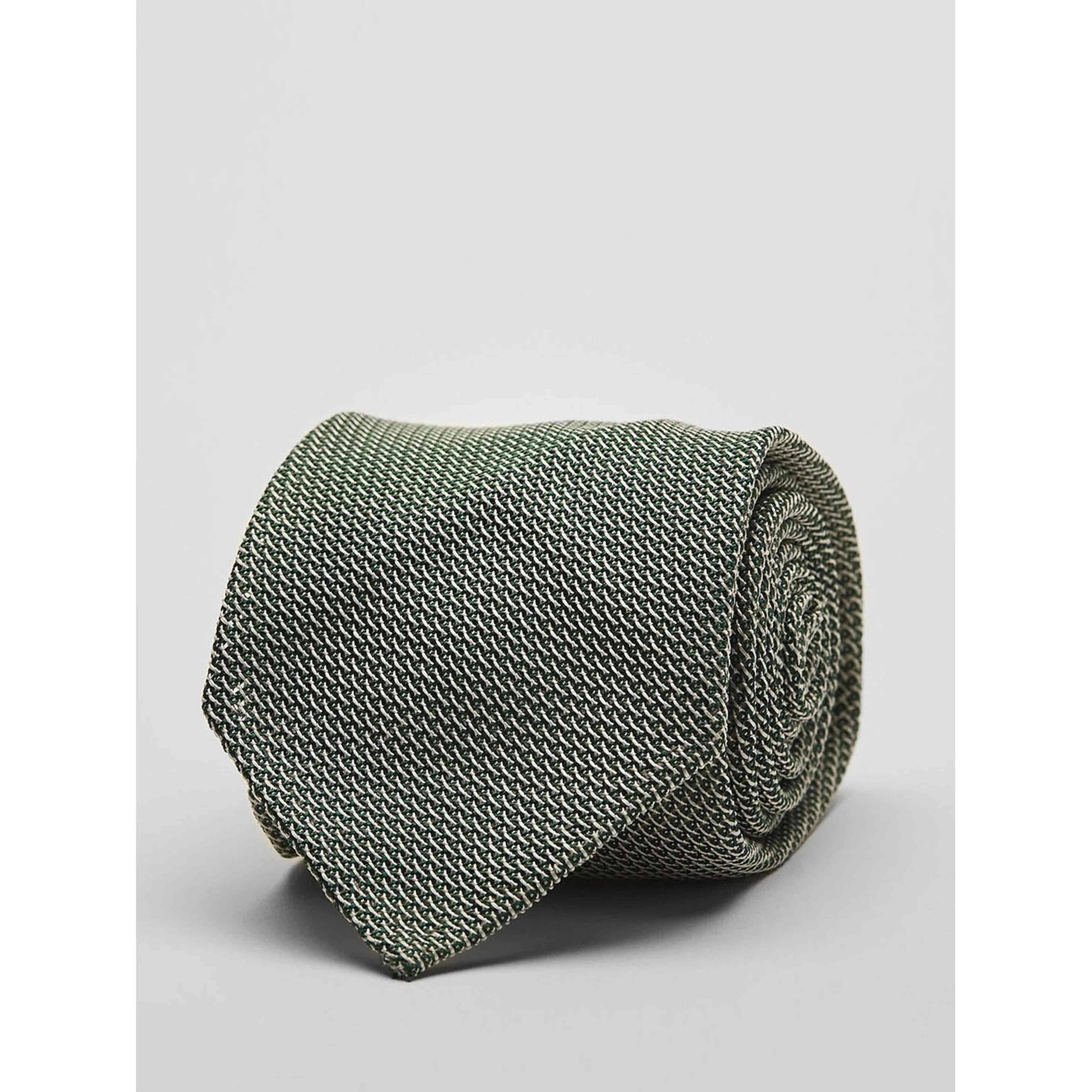 Grenadine Tie, från John Henric, i färgen ljusgrön. Klicka för att öppna bilden i stort format