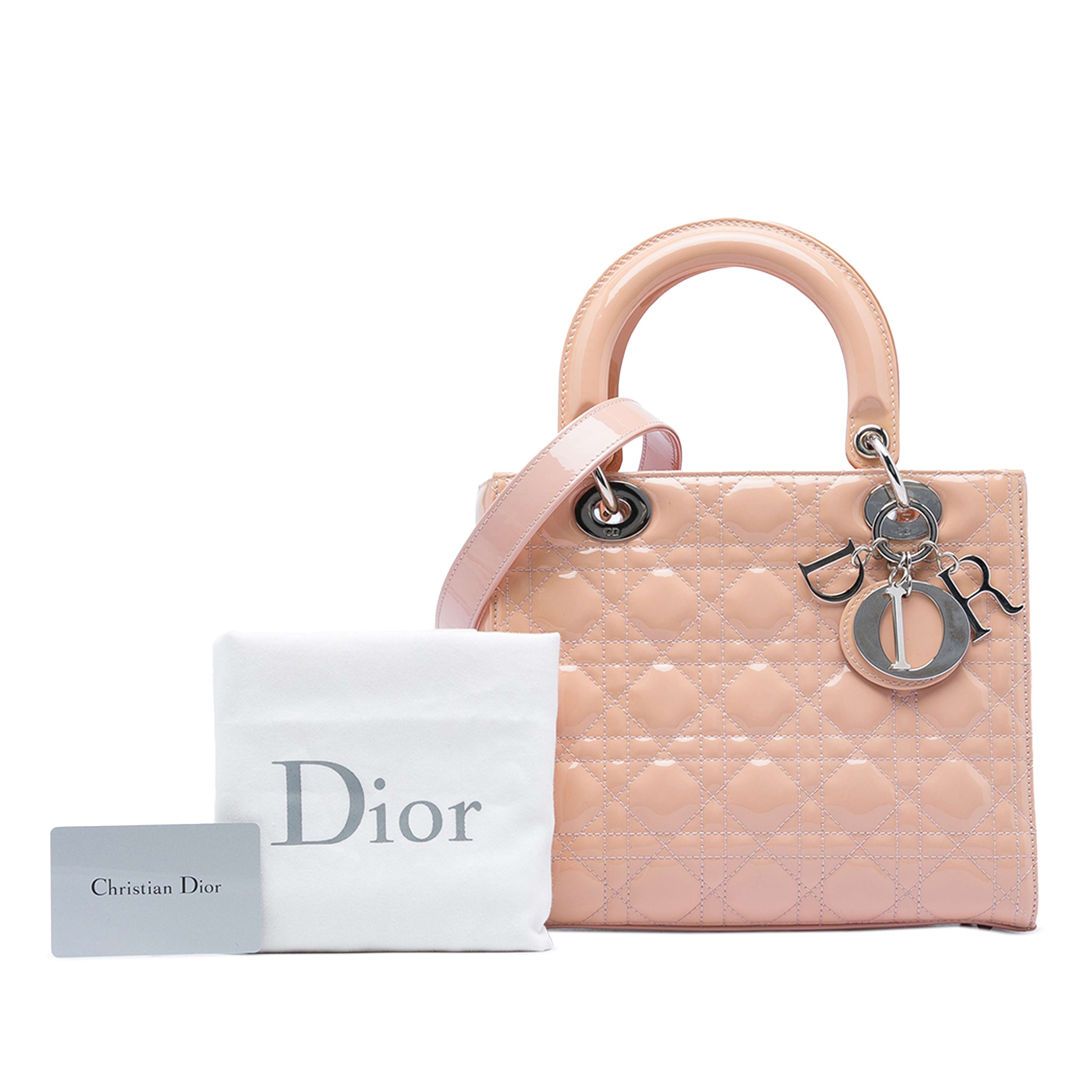 Dior Medium Patent Cannage Lady Dior, från Luxclusif, i färgen rosa. Klicka för att öppna bilden i stort format