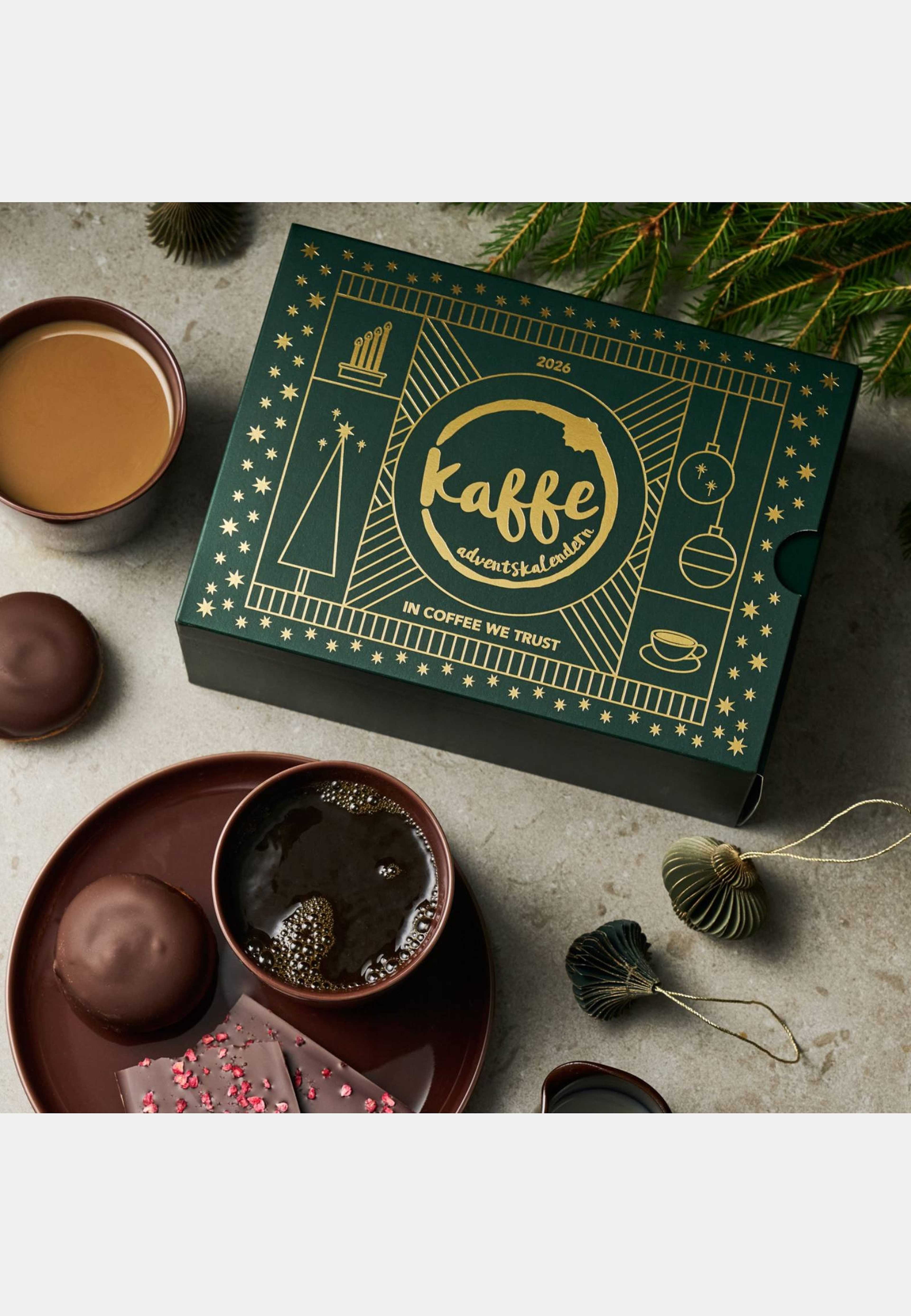 Kaffe-adventskalendern, från Nabo, i färgen mörkgrön. Klicka för att öppna bilden i stort format