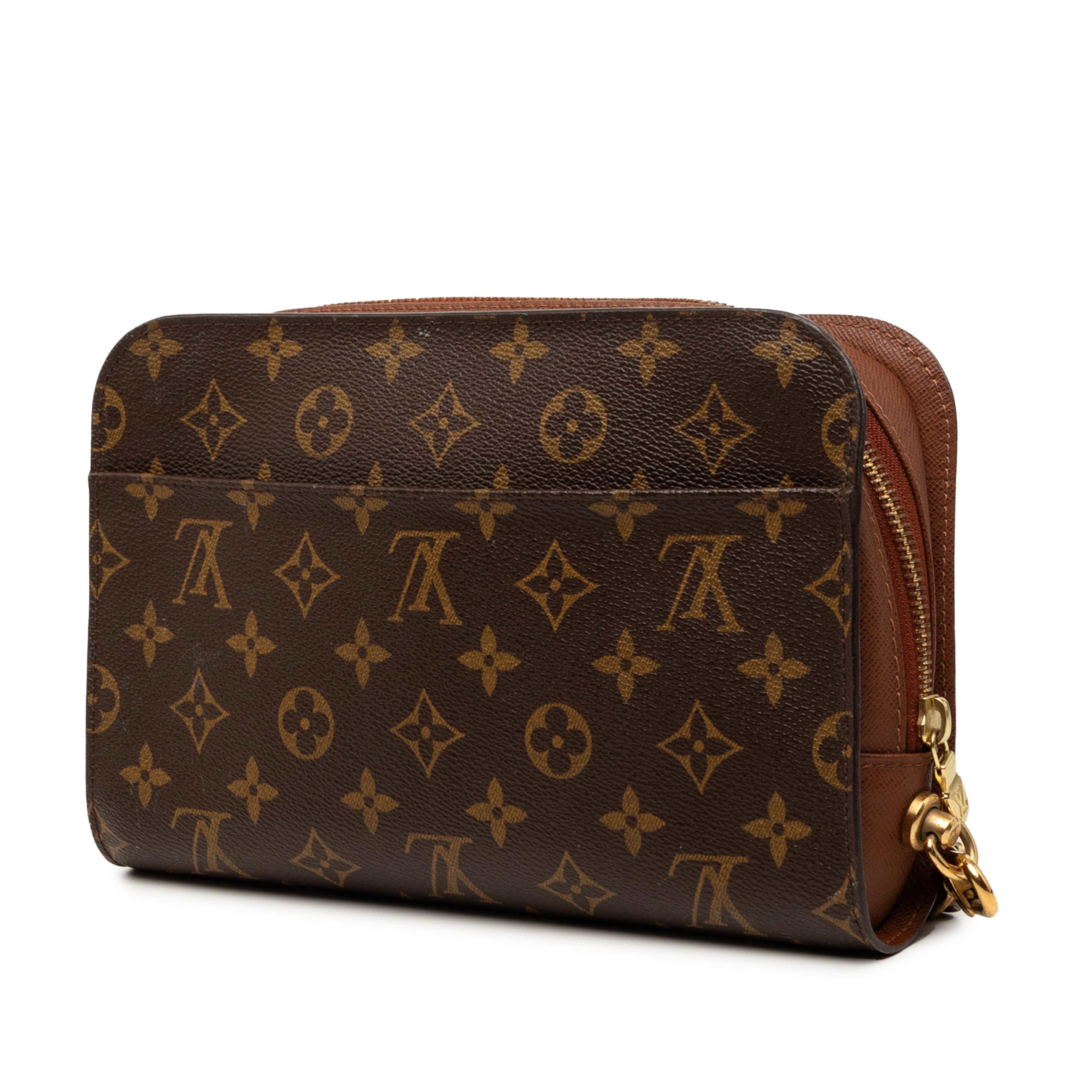 Louis Vuitton Monogram Orsay, från Luxclusif, i färgen brun. Klicka för att öppna bilden i stort format