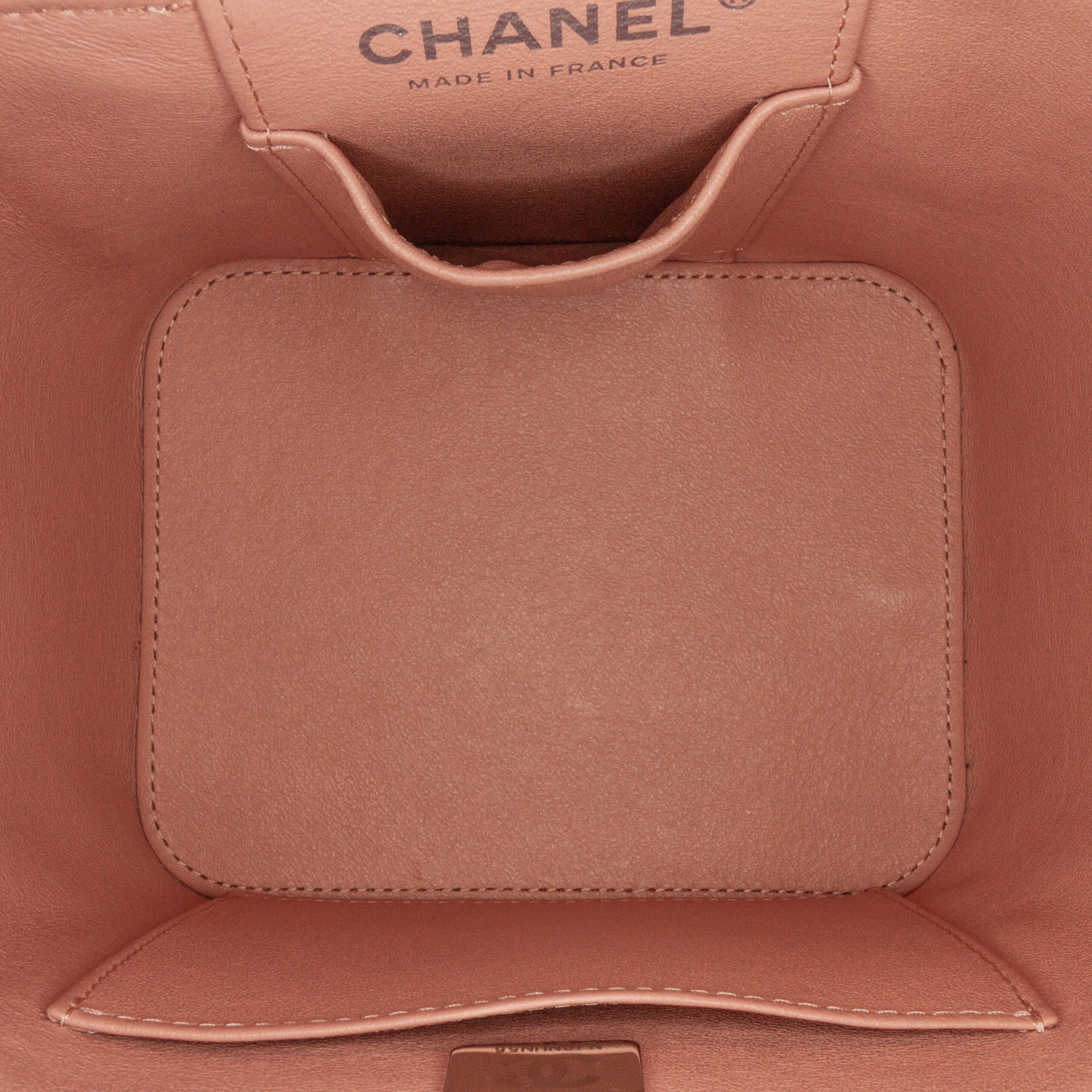 Chanel Lambskin Top Handle Vanity Case With Chain