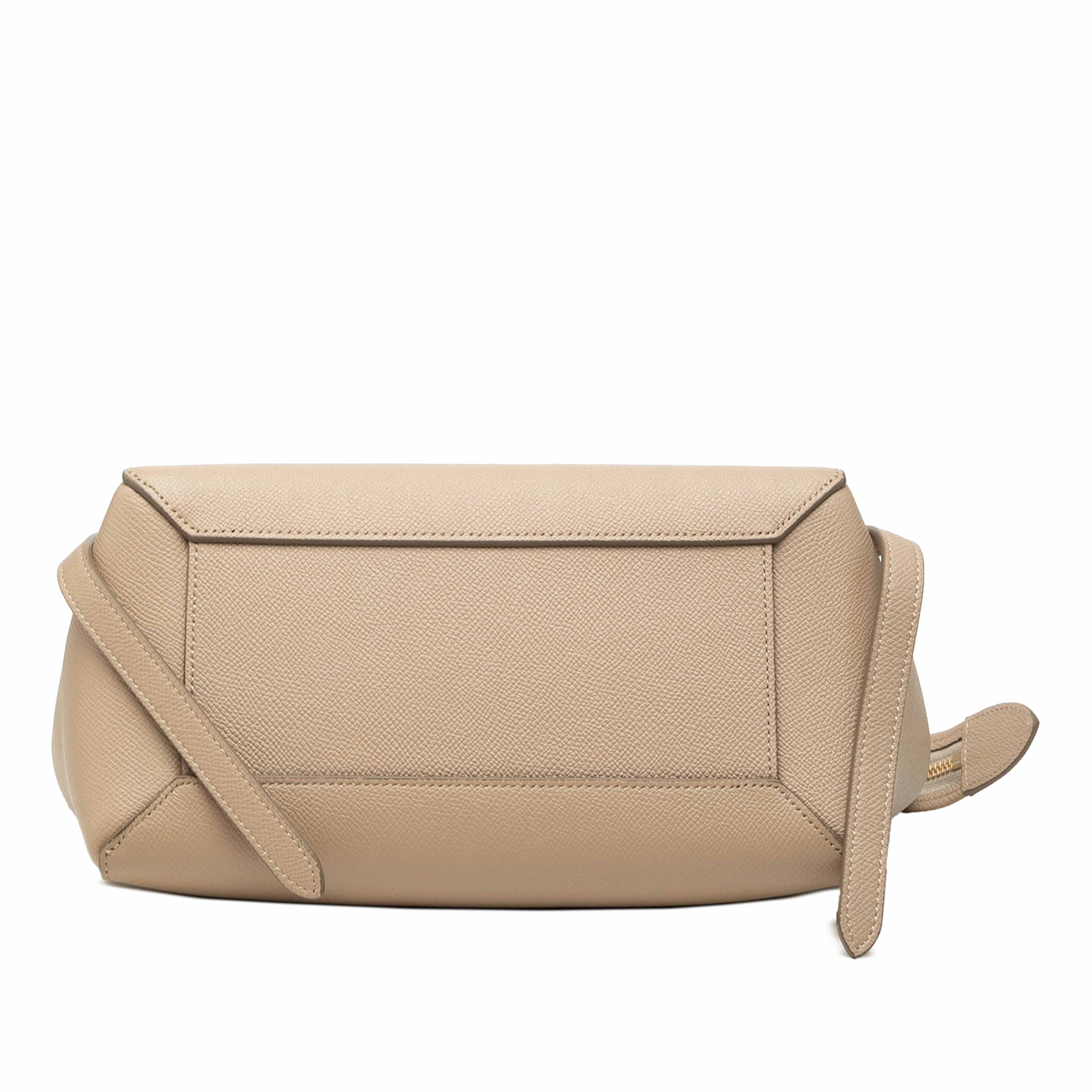 Celine Micro Grained Calfskin Belt Bag, från Luxclusif, i färgen beige. Klicka för att öppna bilden i stort format