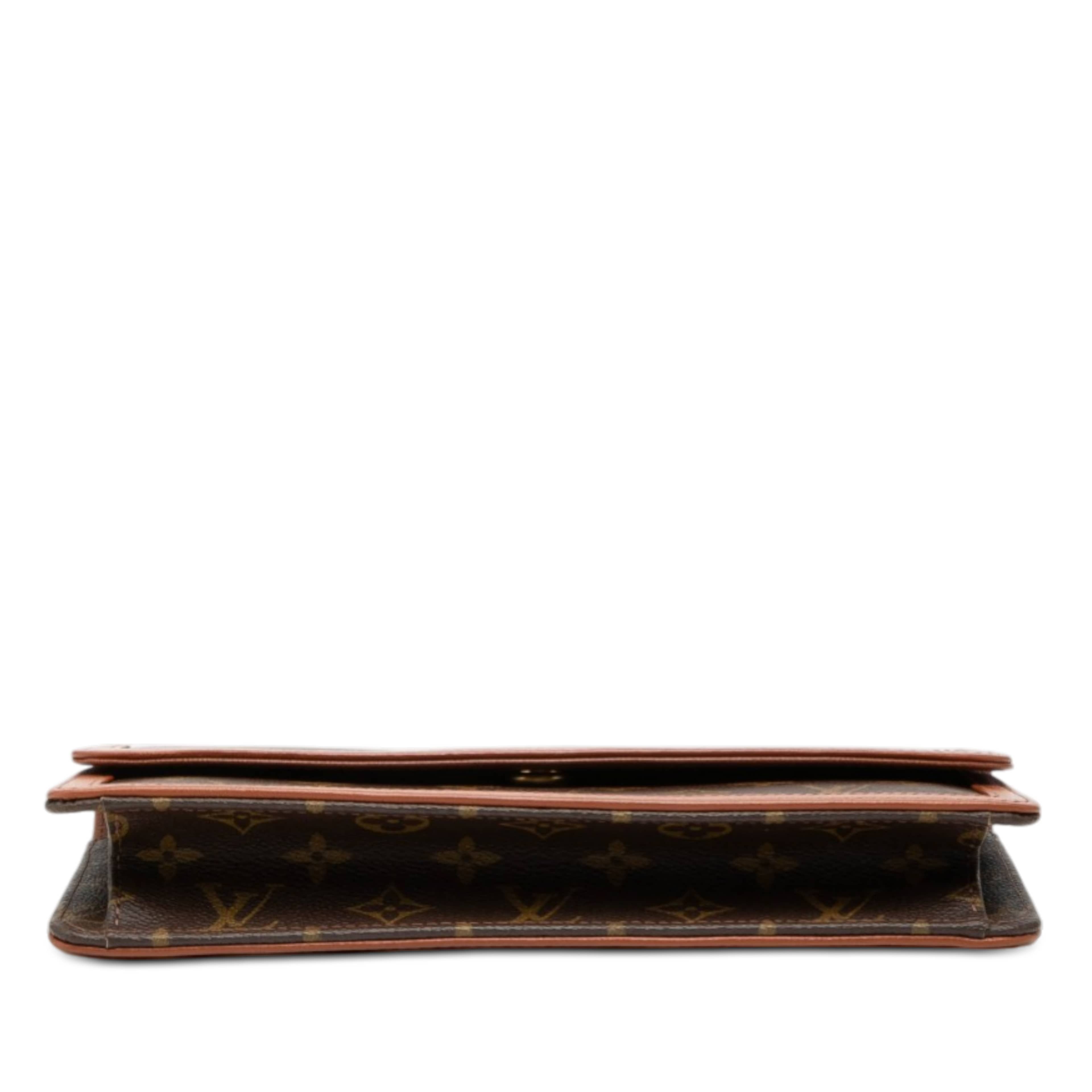 Louis Vuitton Monogram Pochette Dame Pm, från Luxclusif, i färgen brun. Klicka för att öppna bilden i stort format