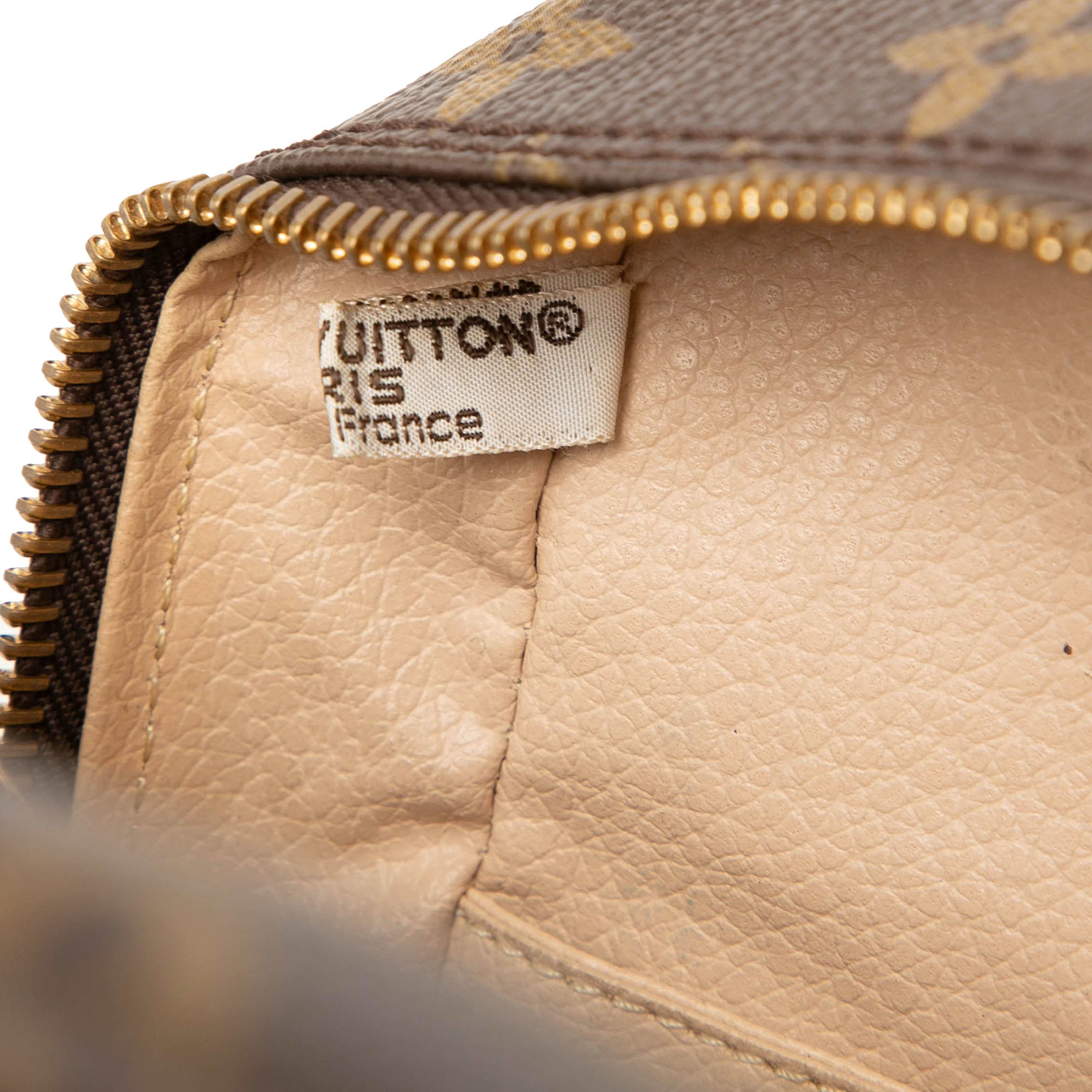 Louis Vuitton Monogram Trousse Toilette 28, från Luxclusif, i färgen brun. Klicka för att öppna bilden i stort format