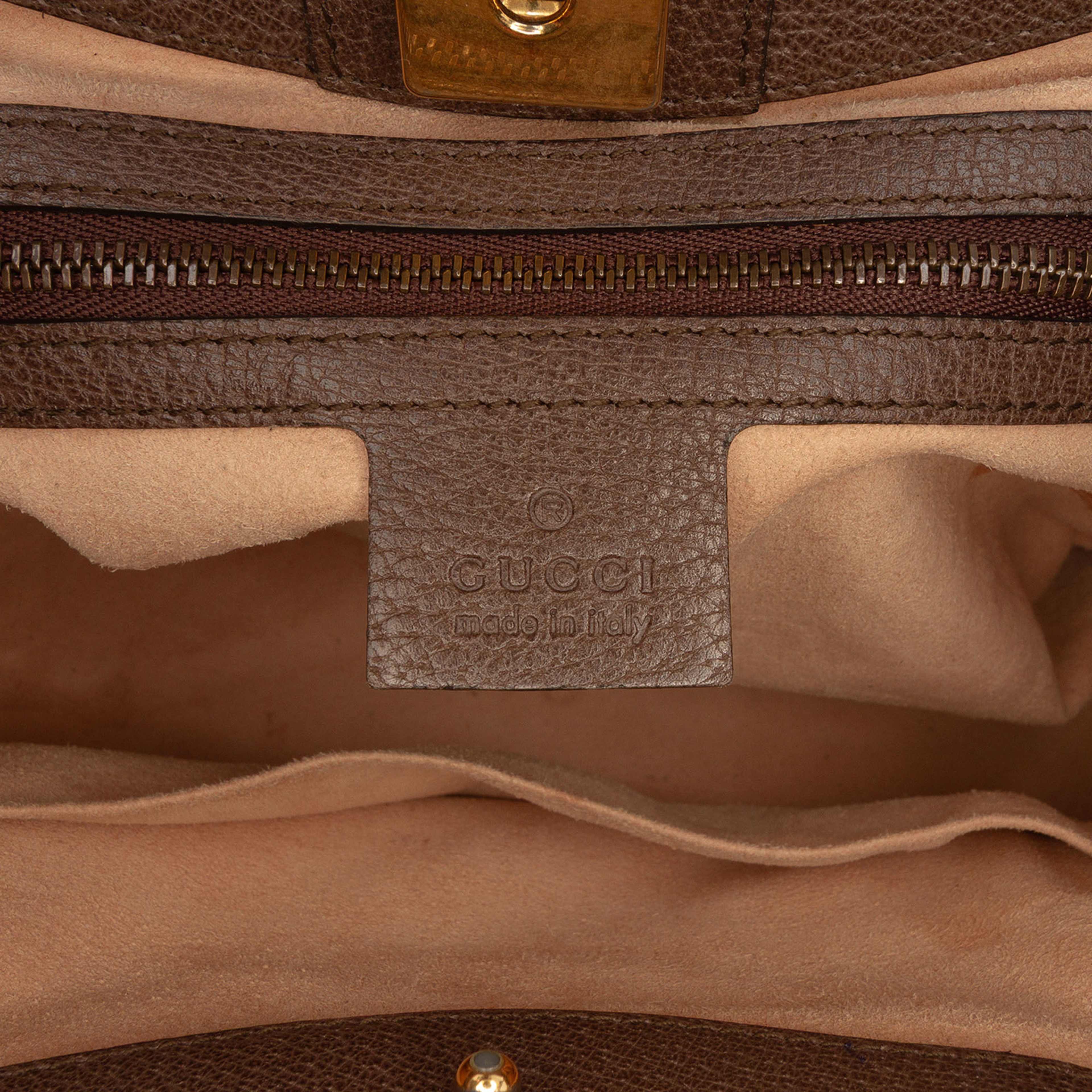 Gucci Medium Calfskin Linea Totem Satchel, från Luxclusif, i färgen brun. Klicka för att öppna bilden i stort format