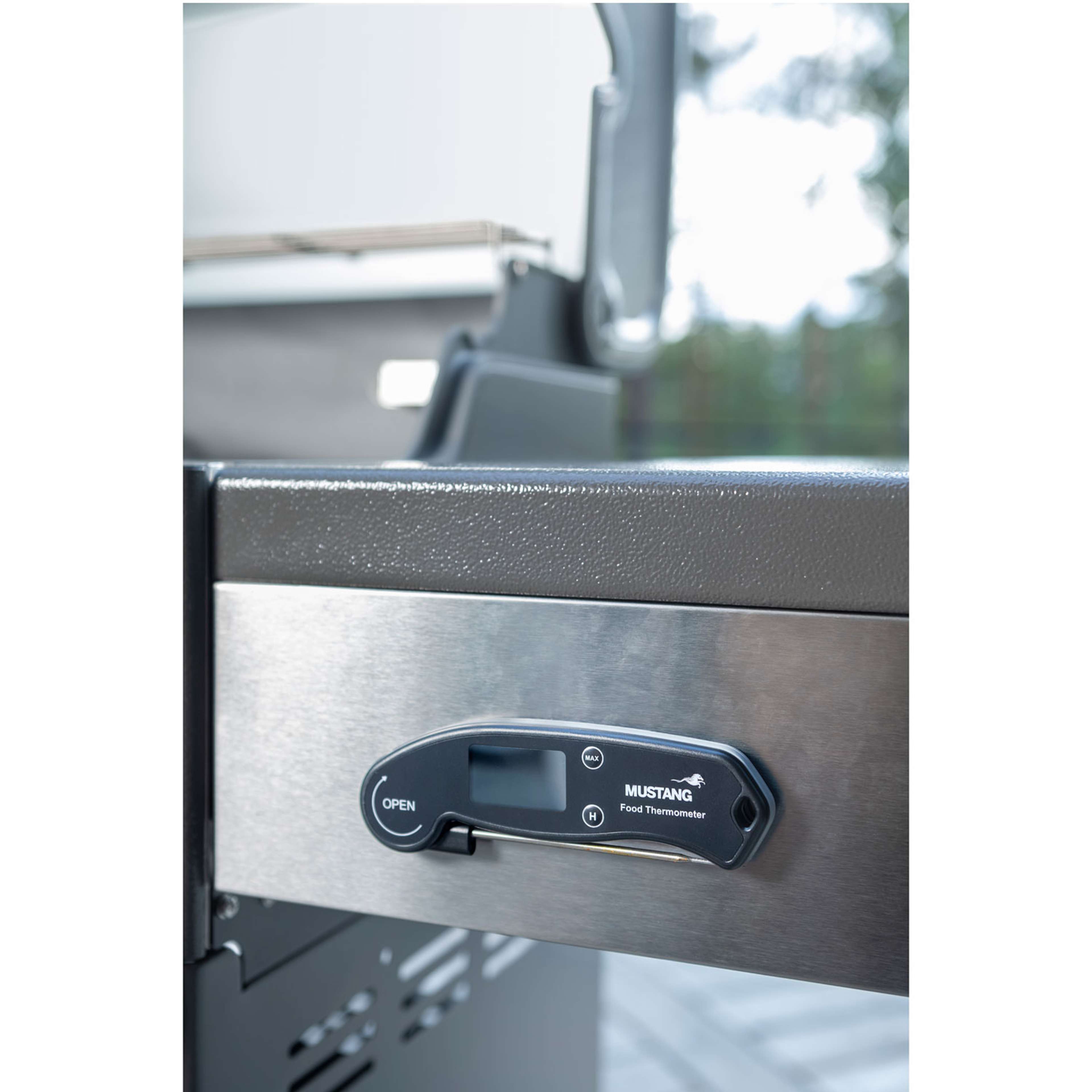 Grilltermometer Snabbavläsande, från Mustang, i färgen svart. Klicka för att öppna bilden i stort format