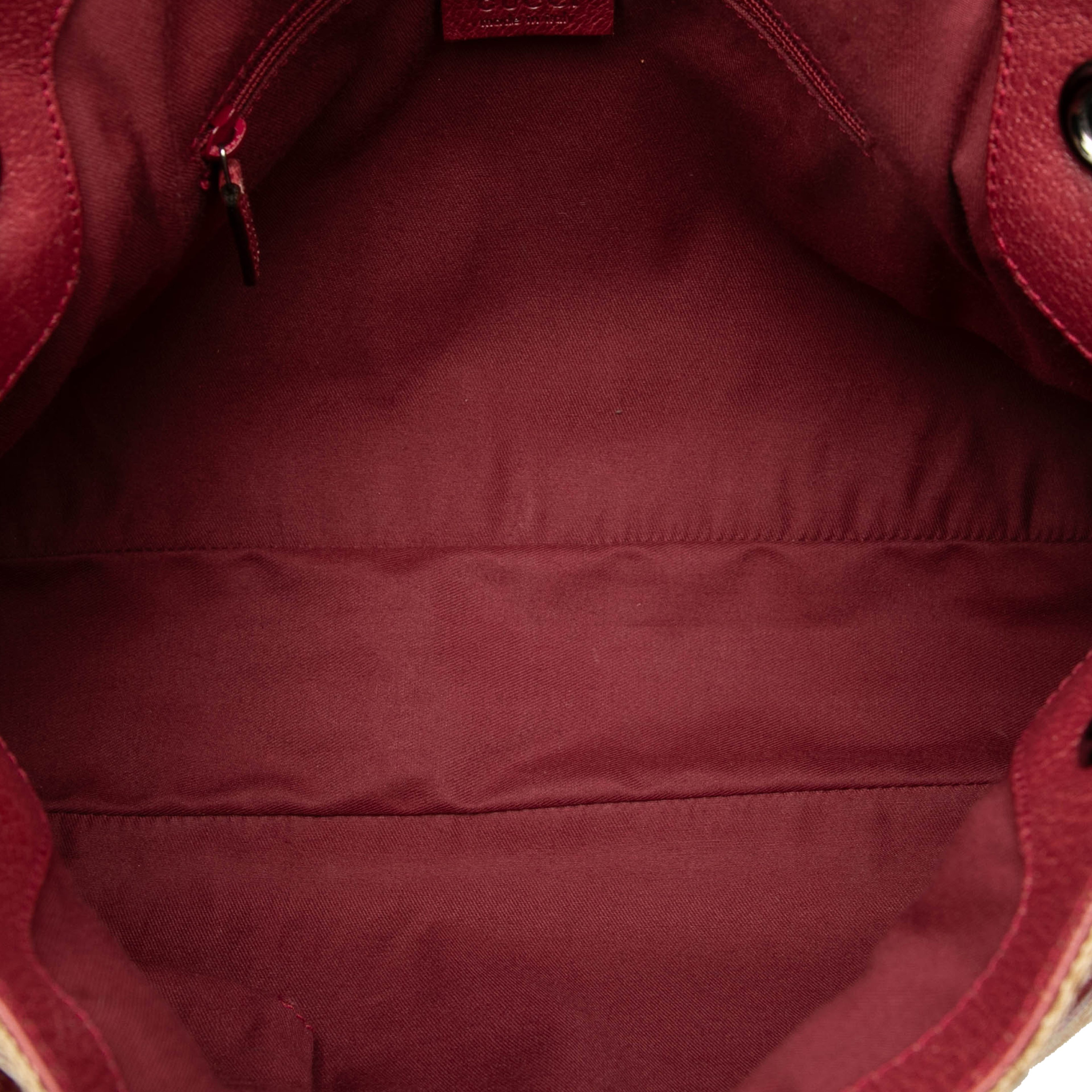 Gucci Gg Canvas Eclipse Shoulder Bag, från Luxclusif, i färgen beige. Klicka för att öppna bilden i stort format