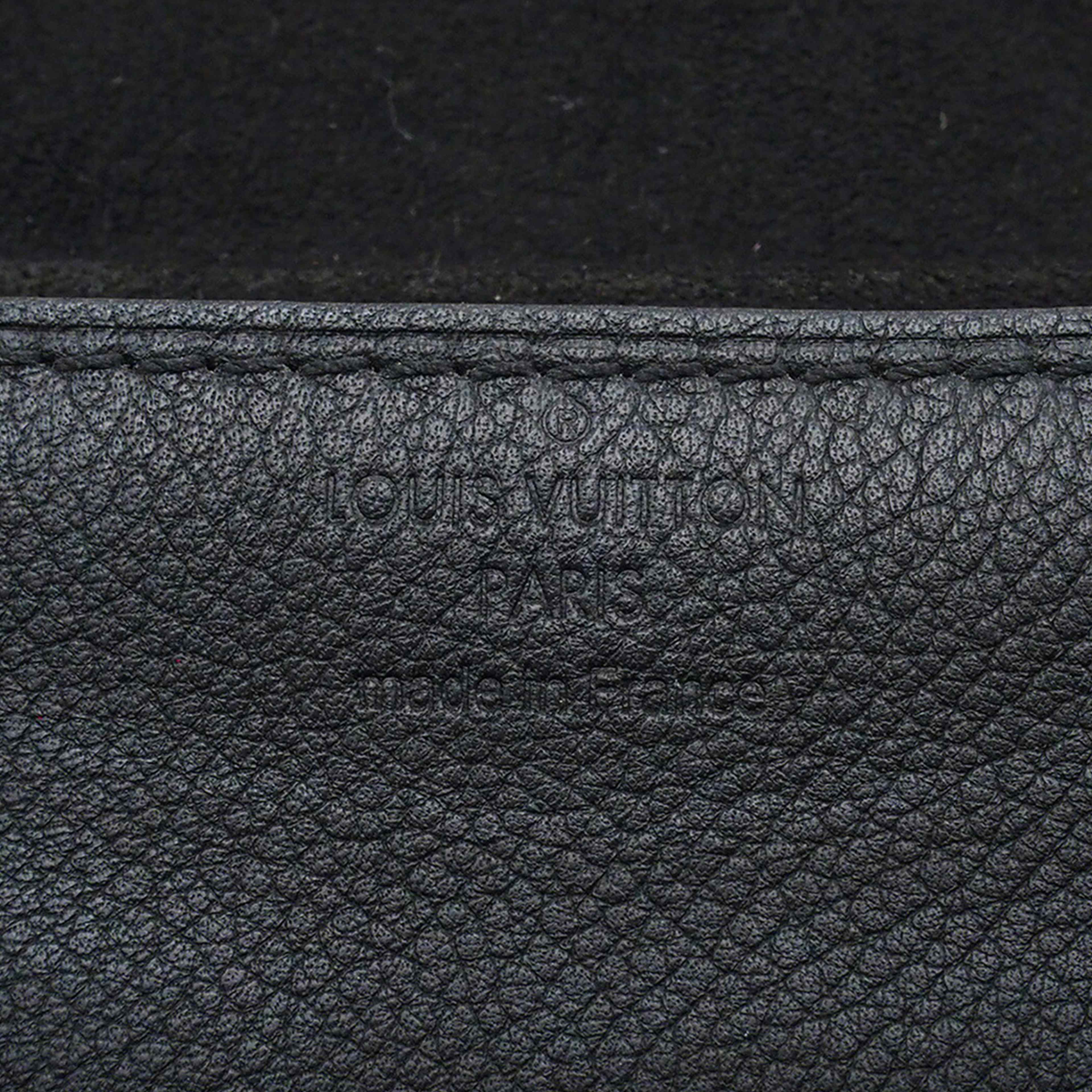 Louis Vuitton Monogram Pallas Chain, från Luxclusif, i färgen brown. Klicka för att öppna bilden i stort format