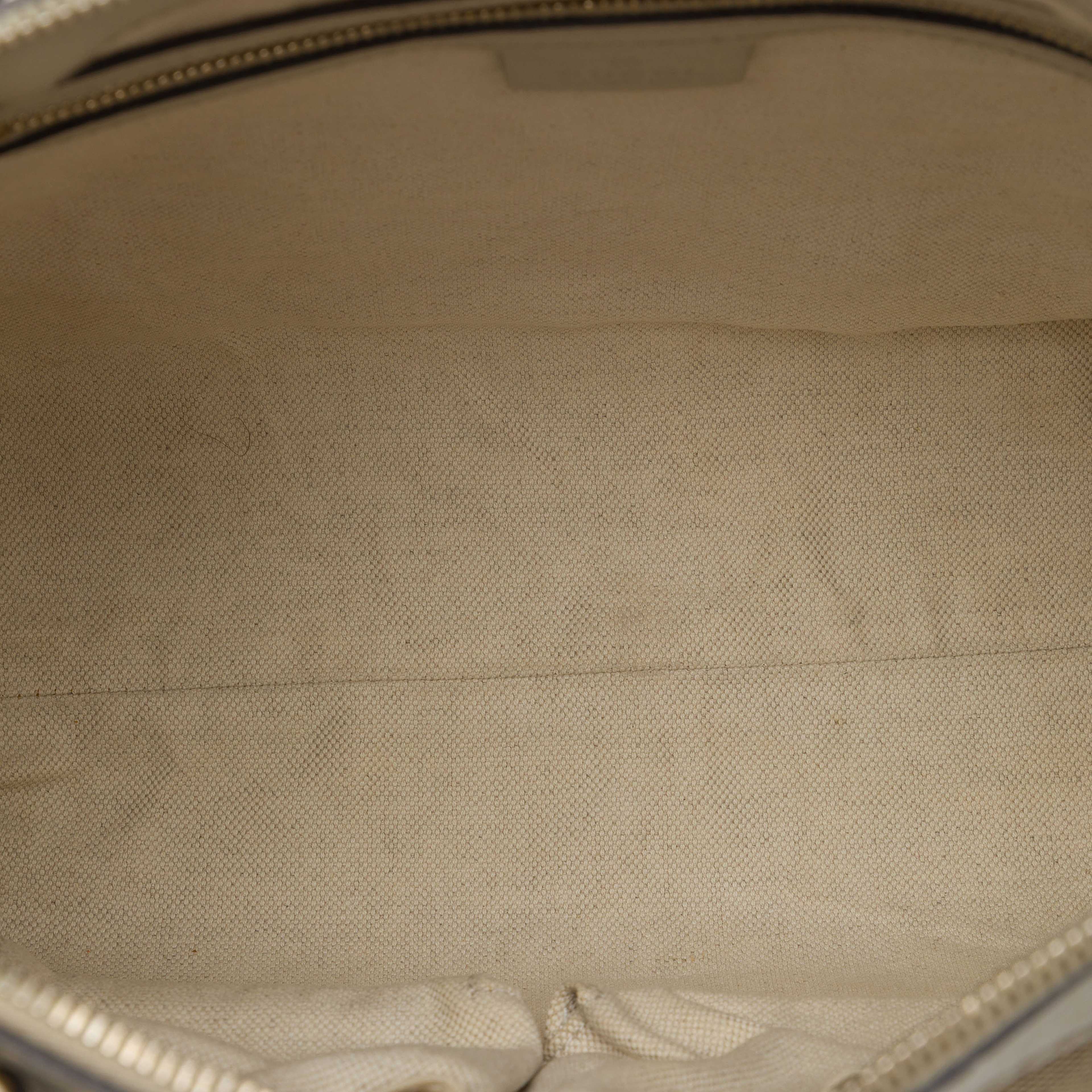 Gucci Gg Canvas Web Mayfair Satchel, från Luxclusif, i färgen vit. Klicka för att öppna bilden i stort format
