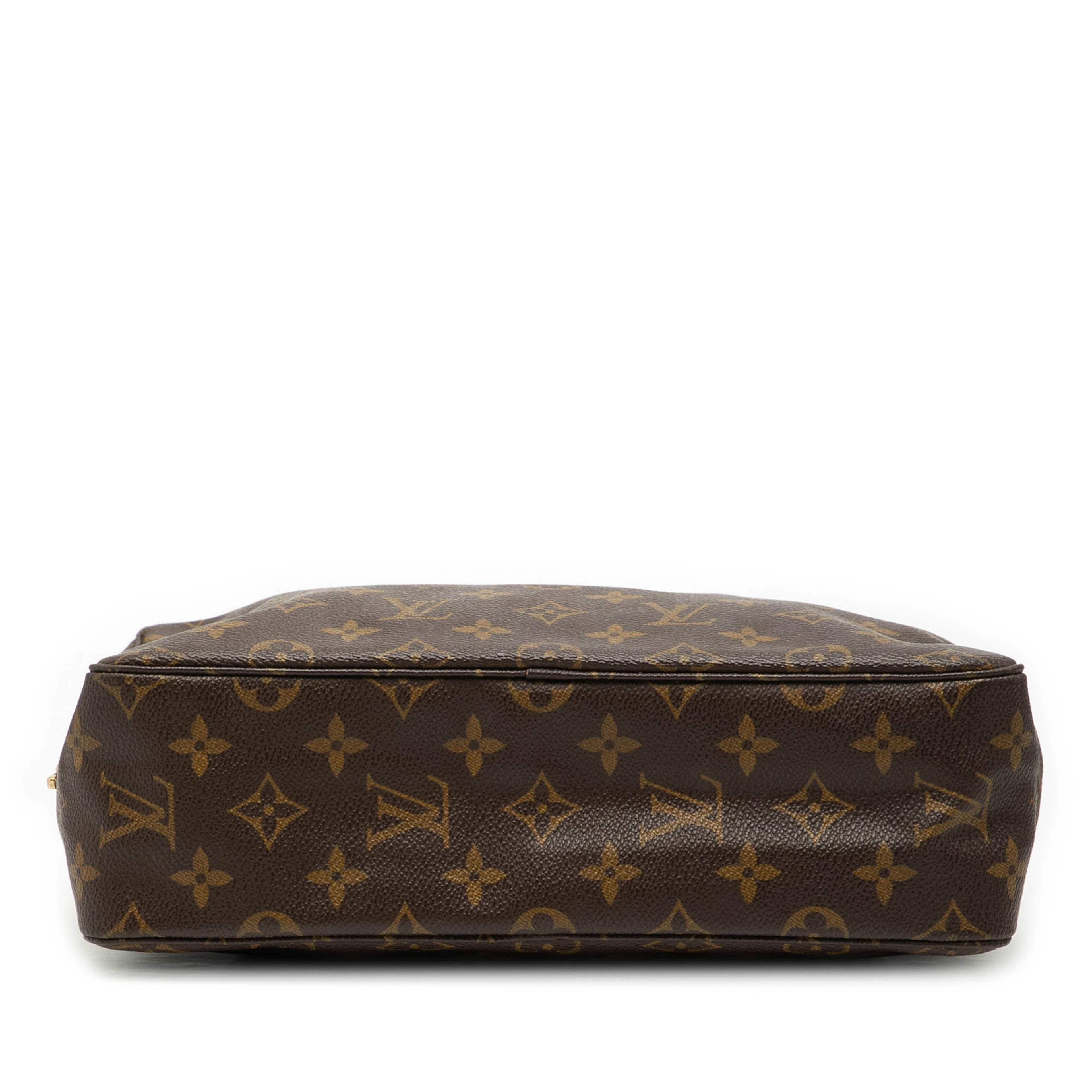 Louis Vuitton Monogram Trousse Toilette 28, från Luxclusif, i färgen brown. Klicka för att öppna bilden i stort format