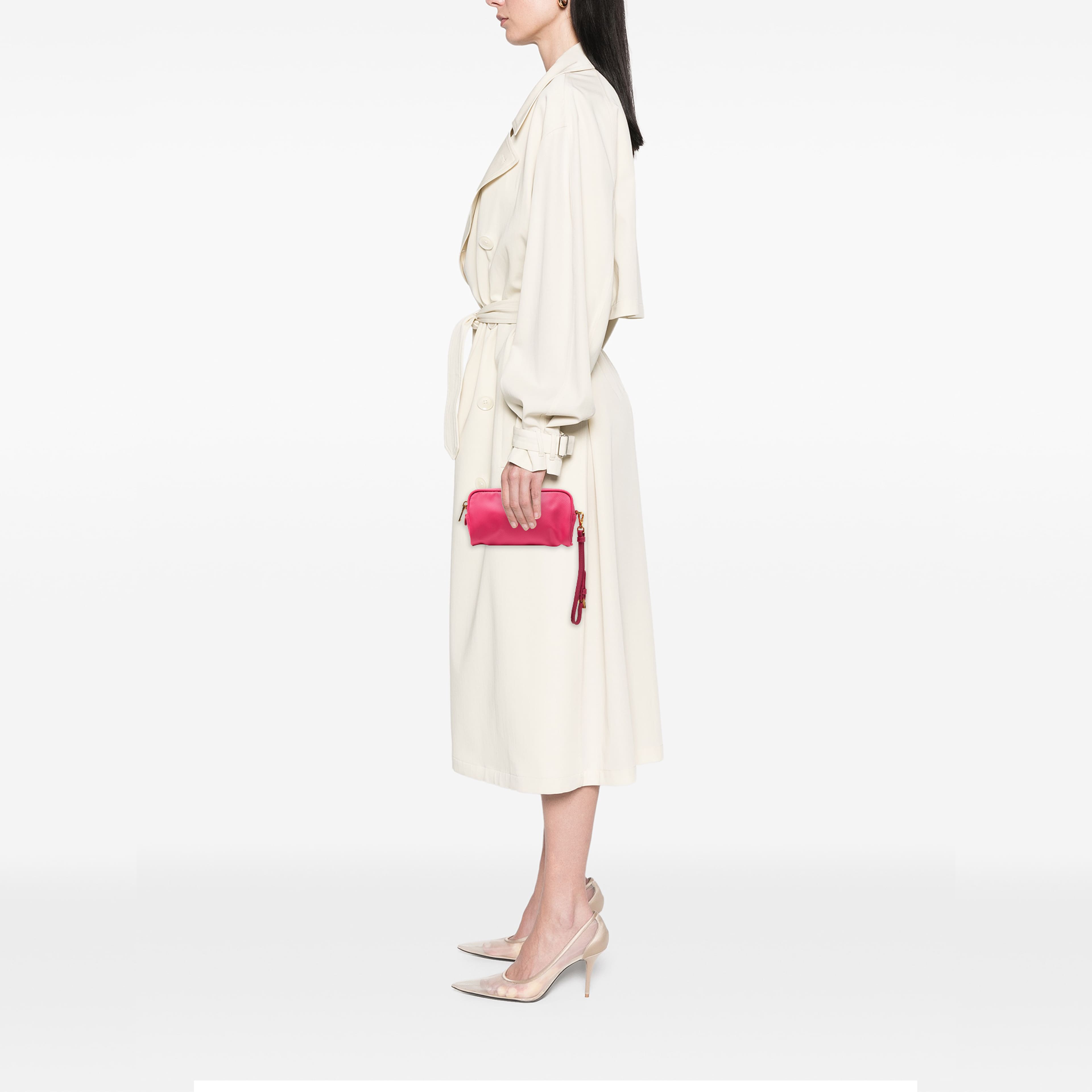 Prada Tessuto Wristlet Pouch, från Luxclusif, i färgen rosa. Klicka för att öppna bilden i stort format