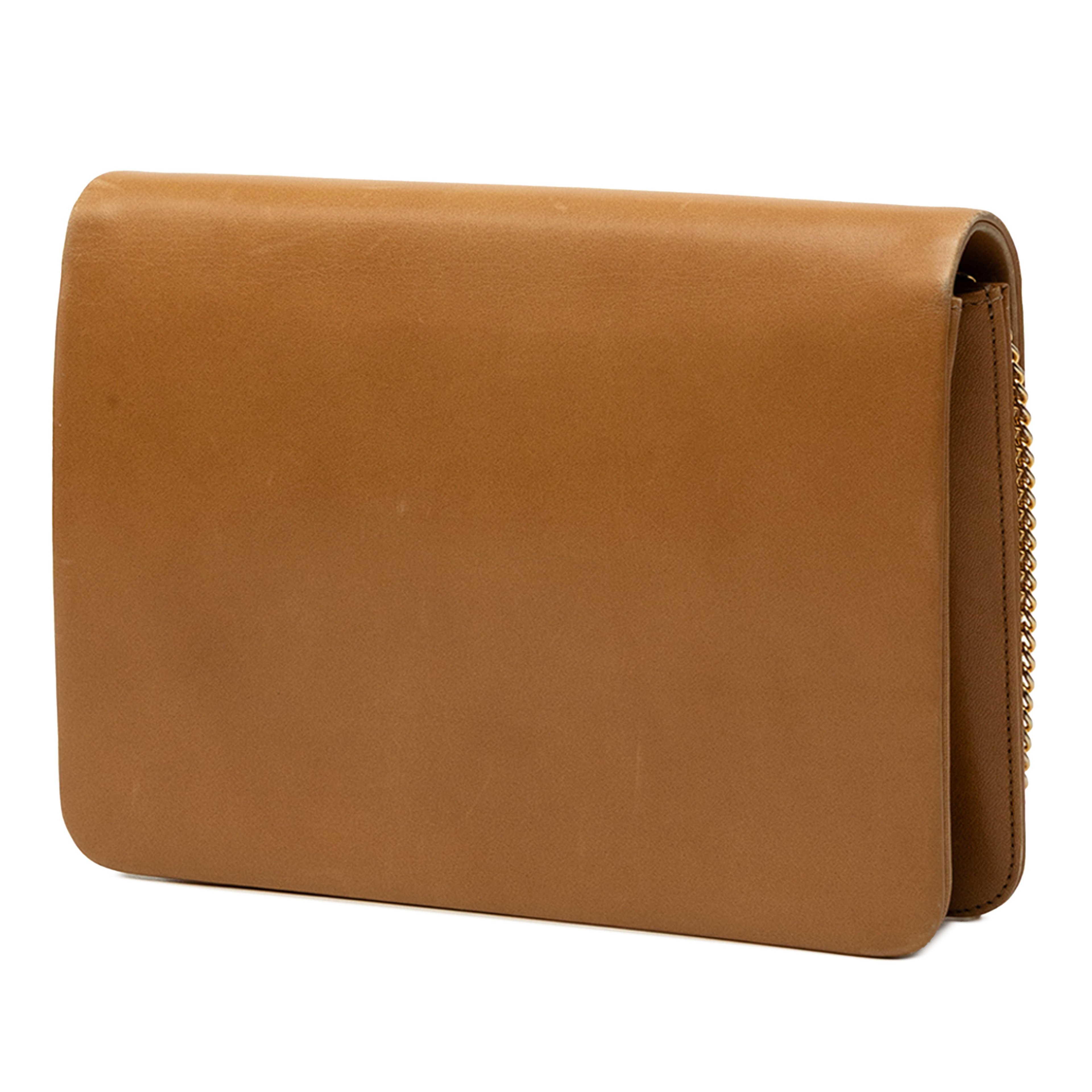 Dior Leather Chain Crossbody, från Luxclusif, i färgen brun. Klicka för att öppna bilden i stort format