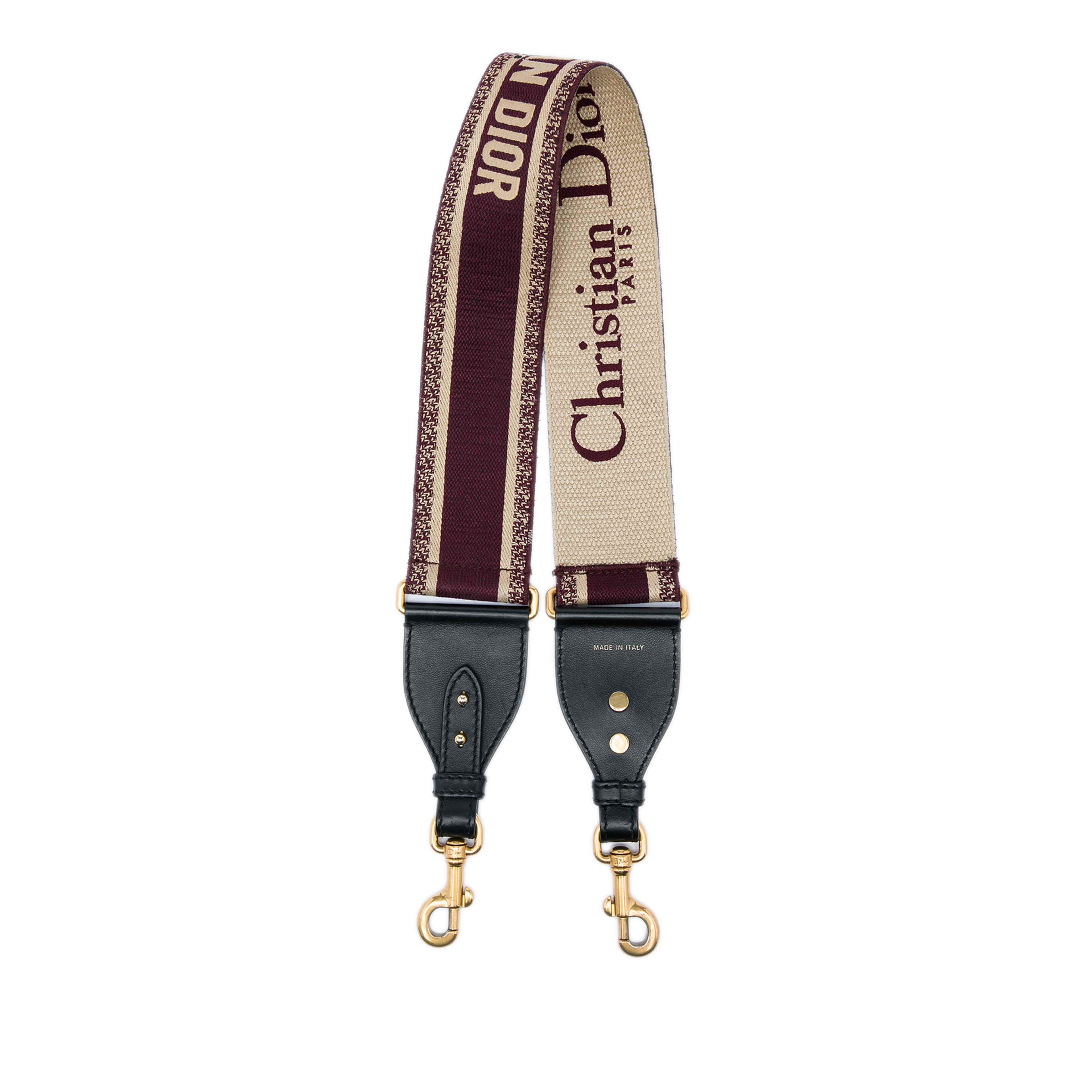 Dior Embroidered Canvas Bag Strap, från Luxclusif, i färgen röd. Klicka för att öppna bilden i stort format