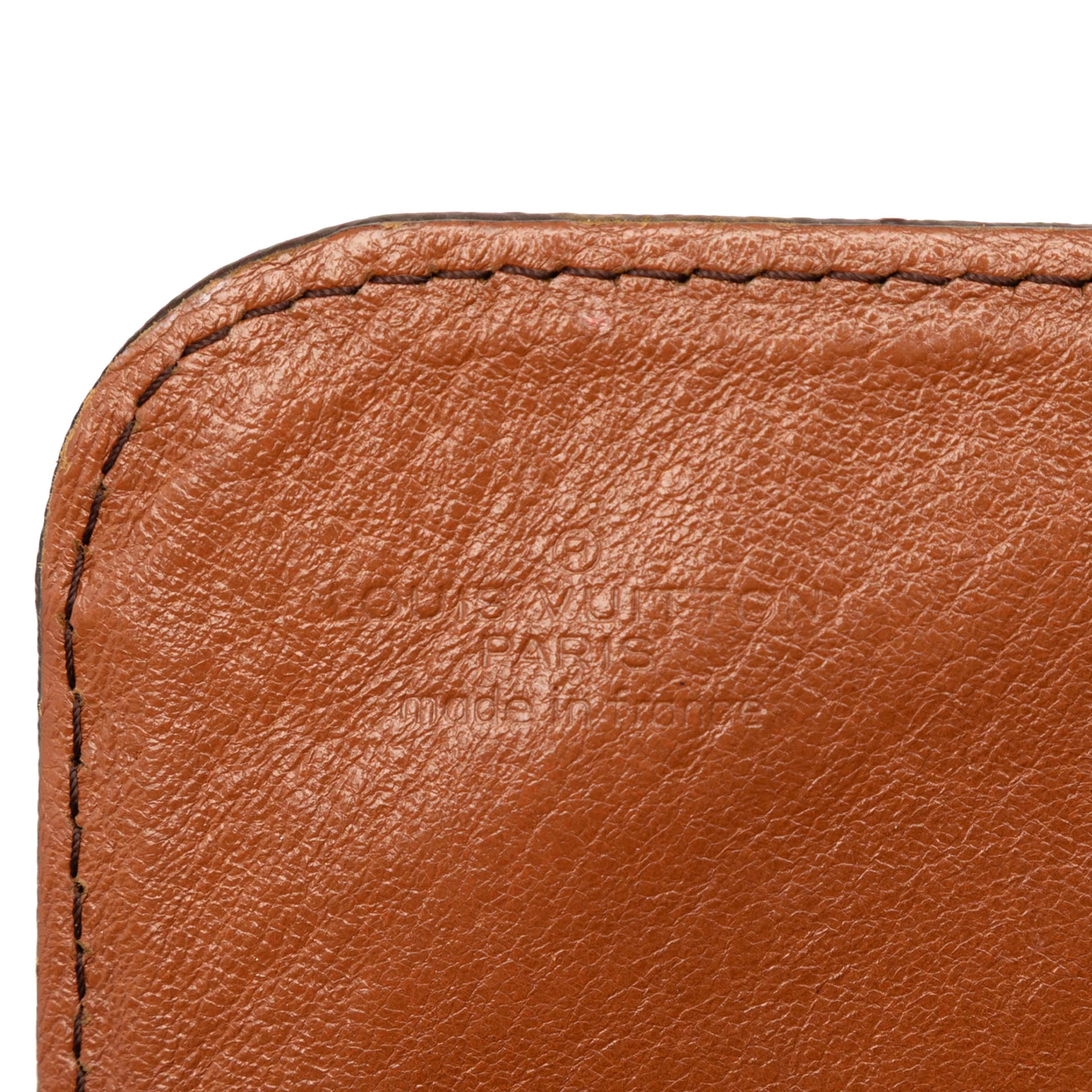 Louis Vuitton Monogram Cartouchiere Mm, från Luxclusif, i färgen brown. Klicka för att öppna bilden i stort format