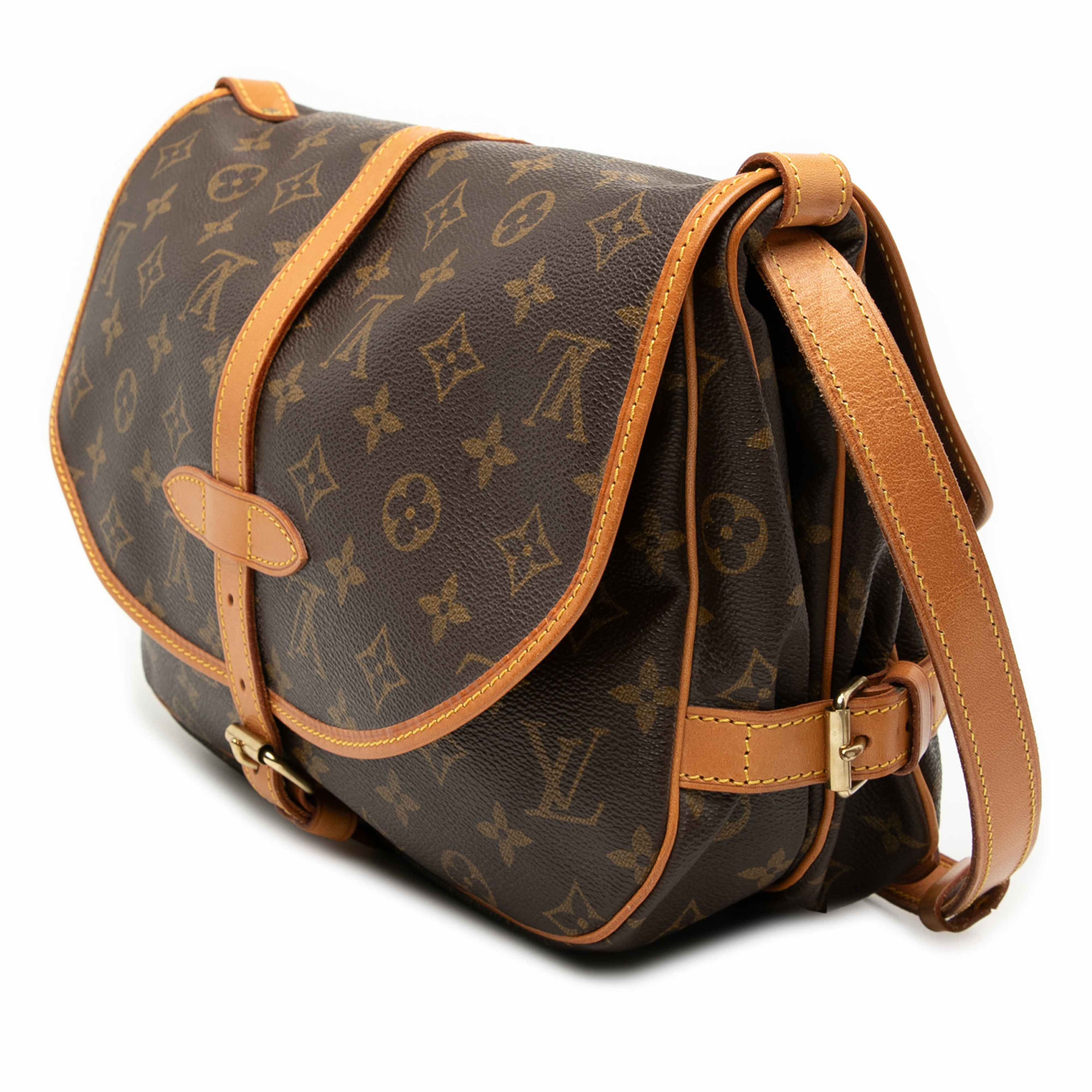Louis Vuitton Monogram Saumur 30, från Luxclusif, i färgen brown. Klicka för att öppna bilden i stort format